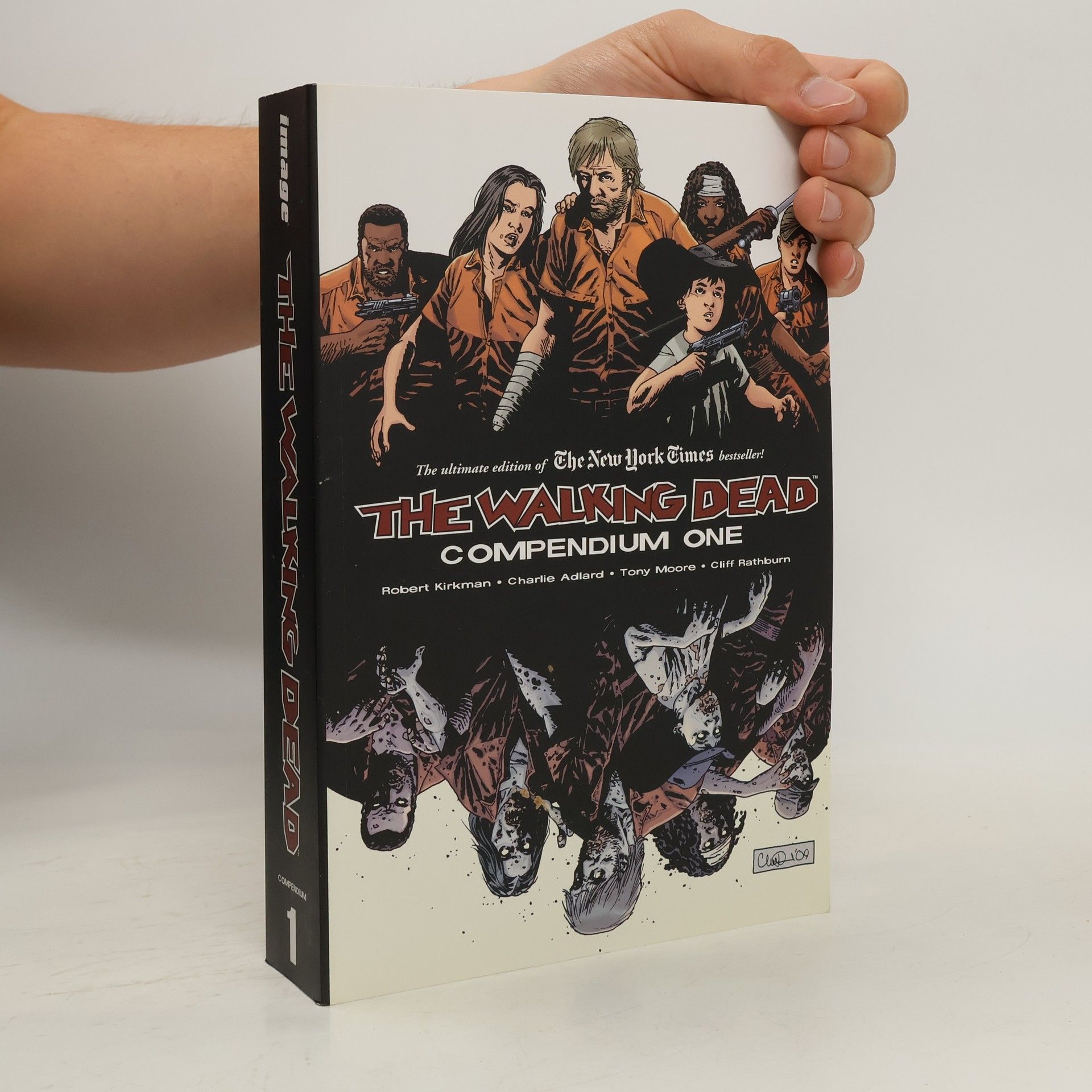 Robert Kirkman Walking Dead Compendium Volume 1