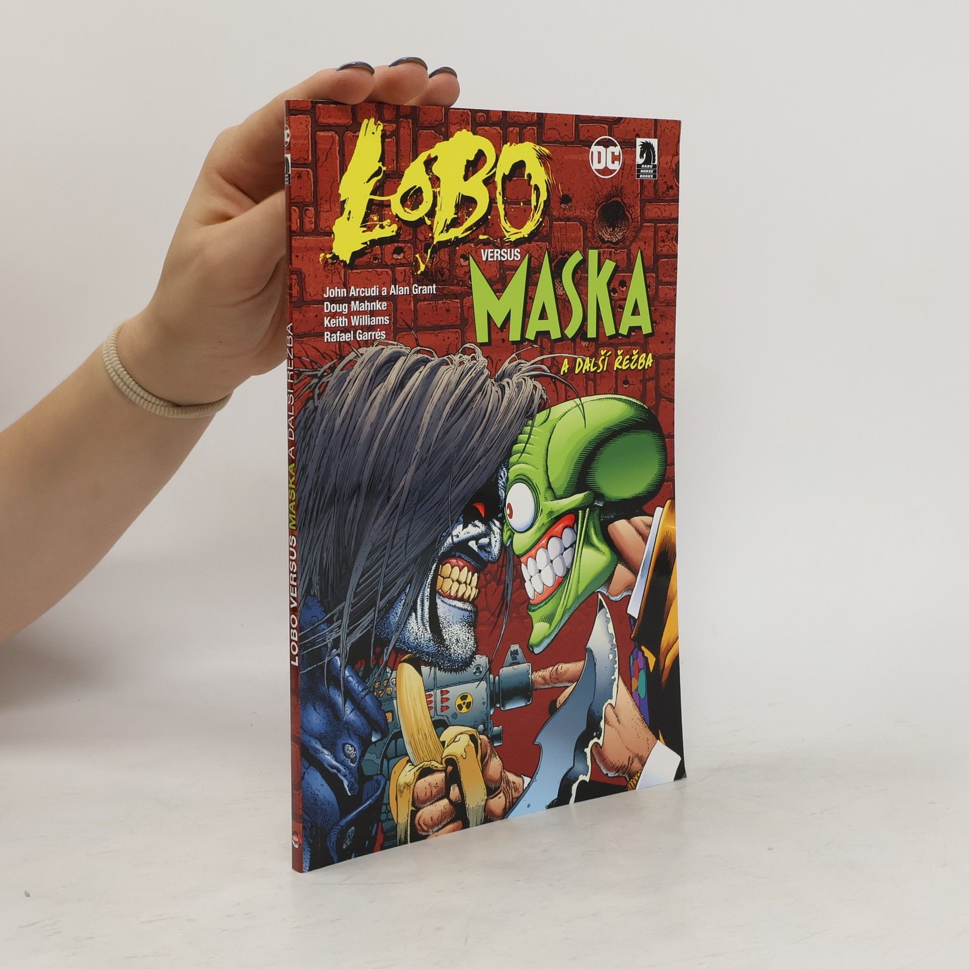 Lobo versus Maska a další řežba