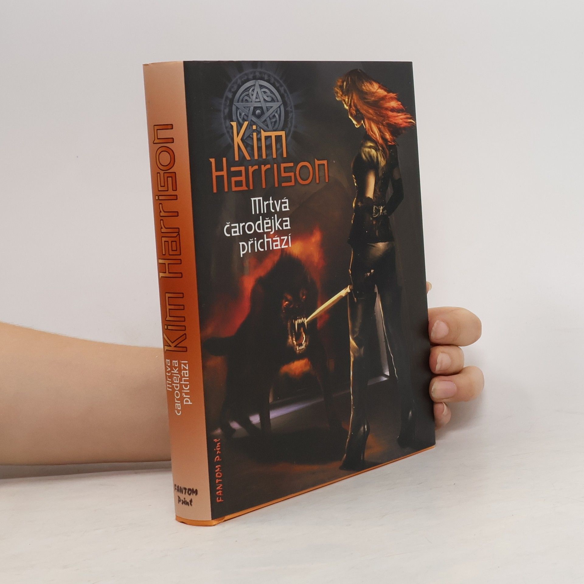 Kim Harrison Mrtvá čarodějka přichází. 1