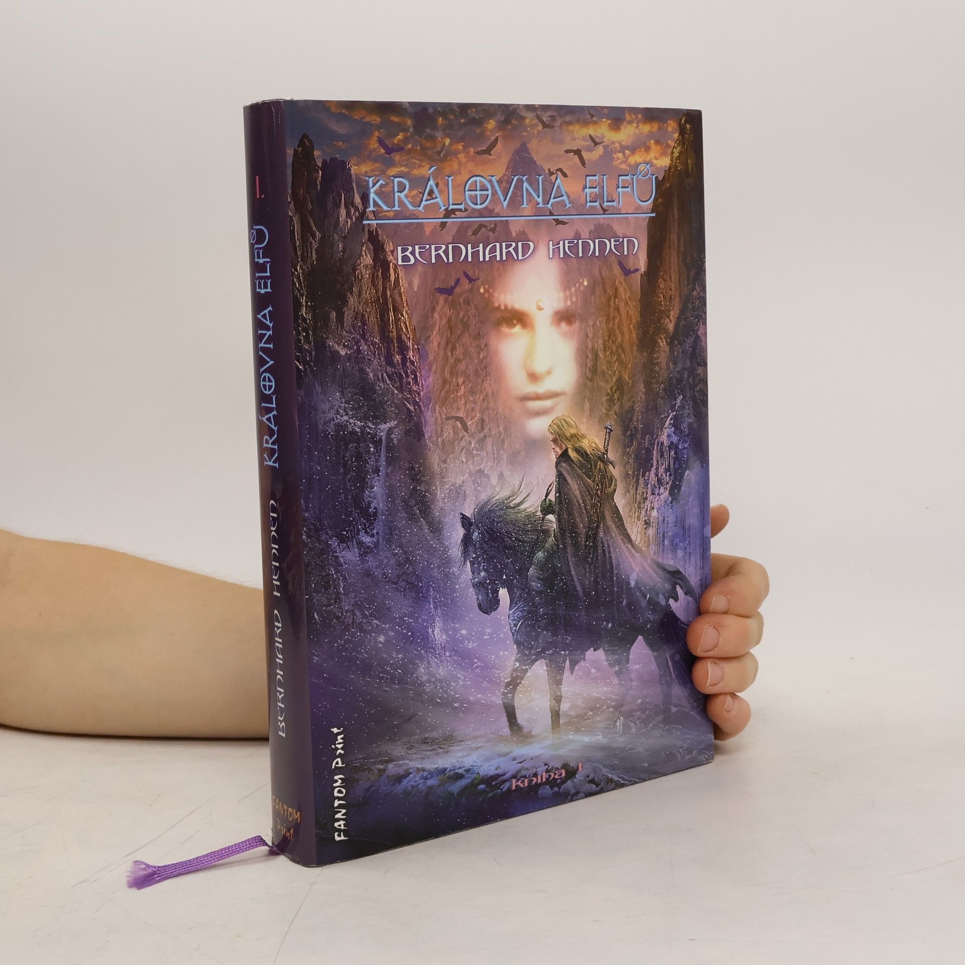 Bernhard Hennen Královna elfů, kniha I.