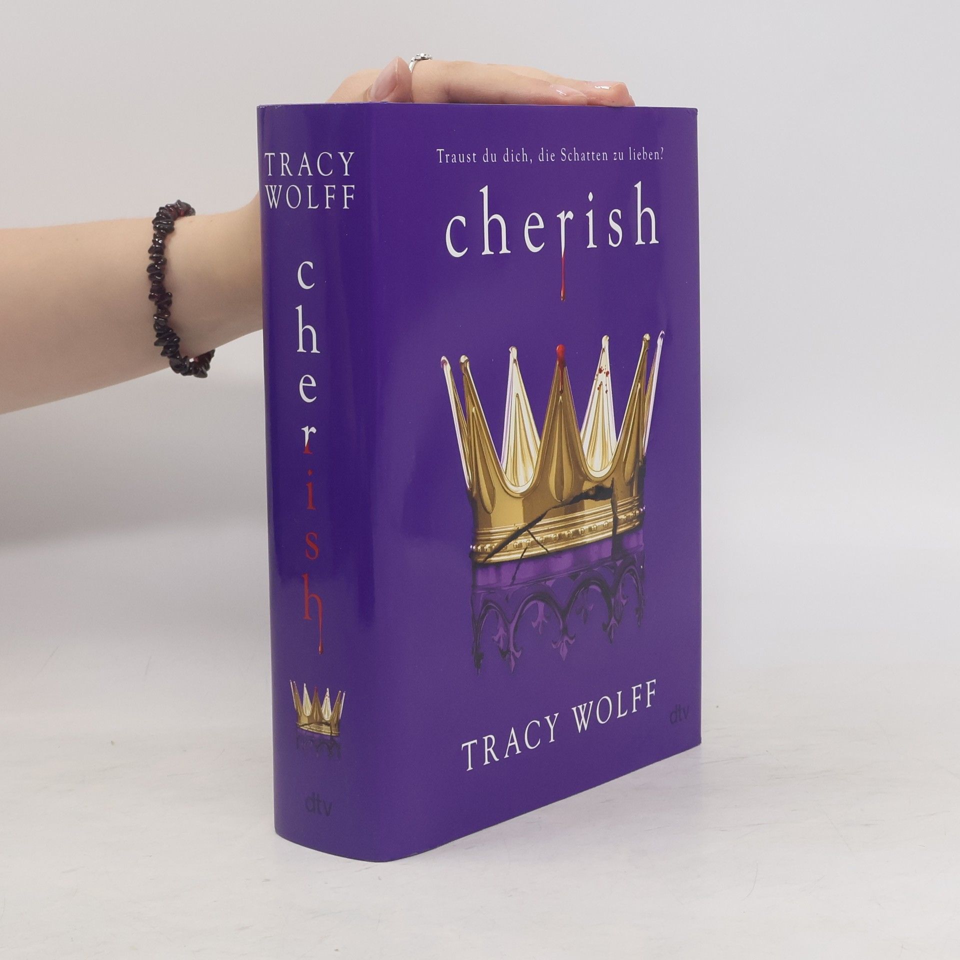 Tracy Wolff Cherish
