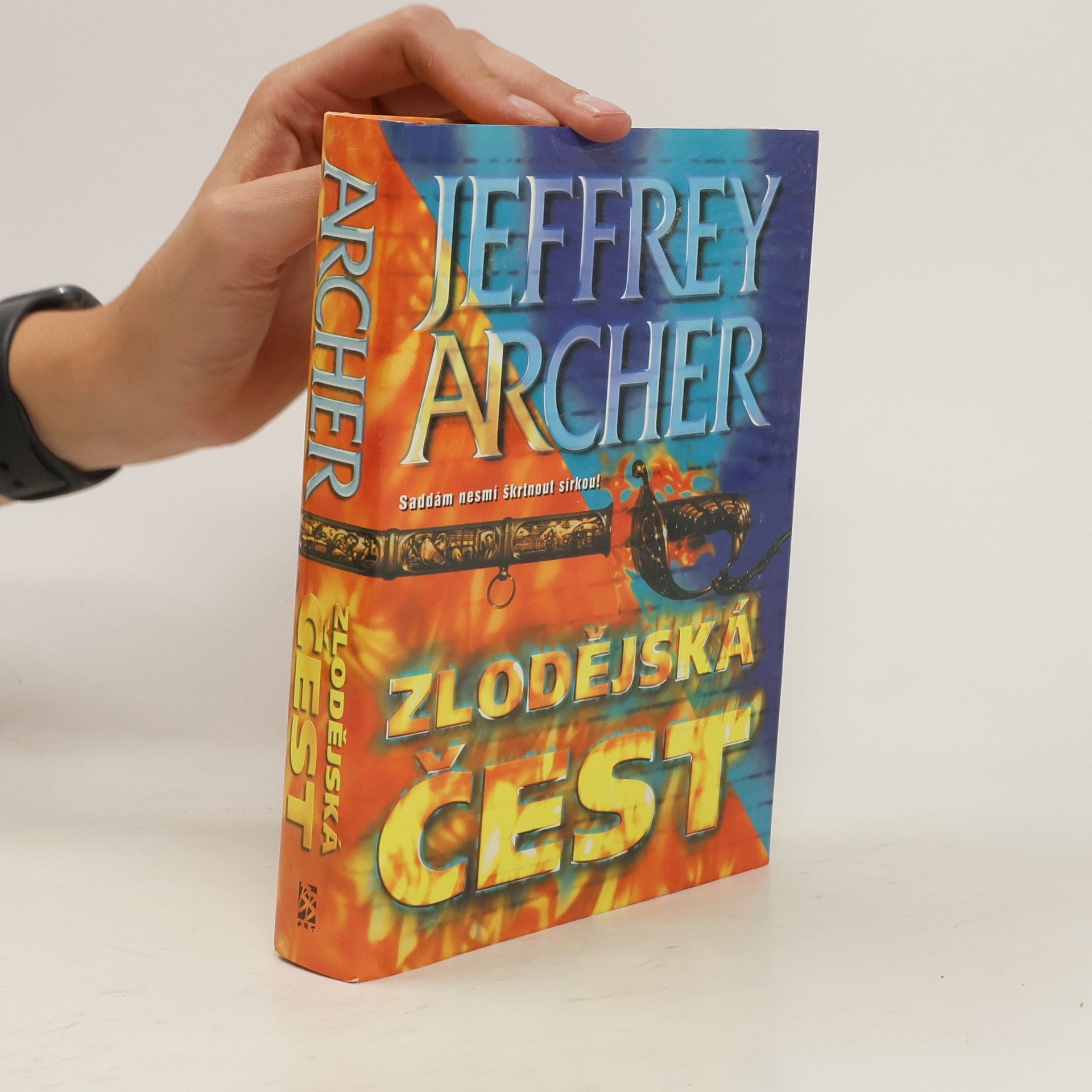 Jeffrey Archer Zlodějská čest