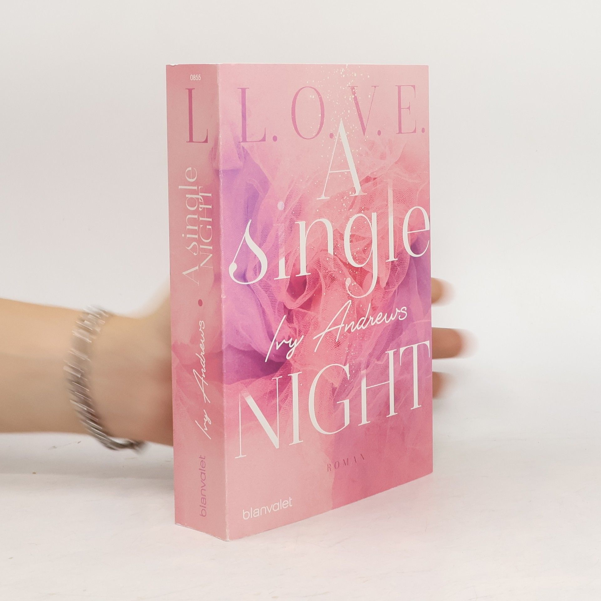 Ivy Andrews L.O.V.E. 1:A single night