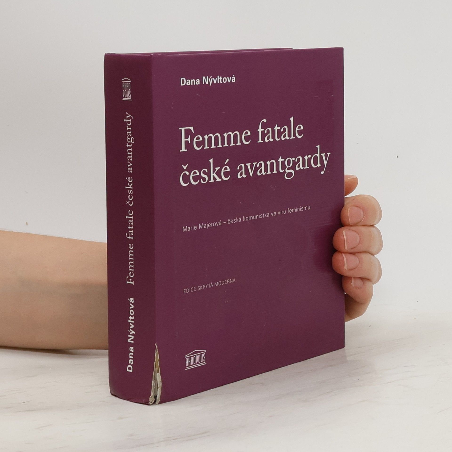Dana Nývltová Femme fatale české avantgardy