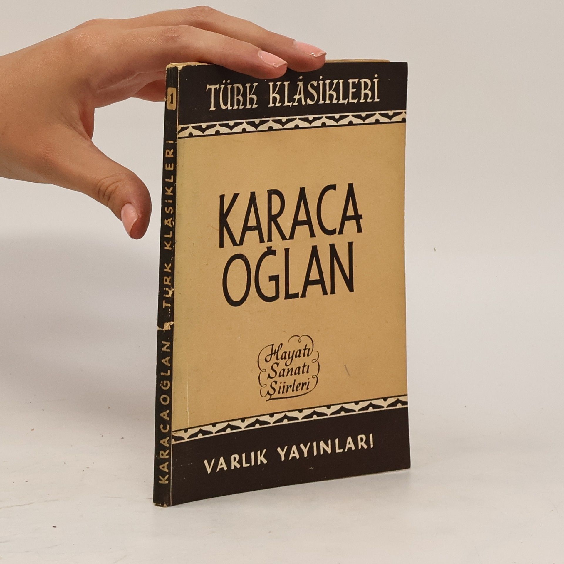 Cahit Öztelli Karacaoğlan