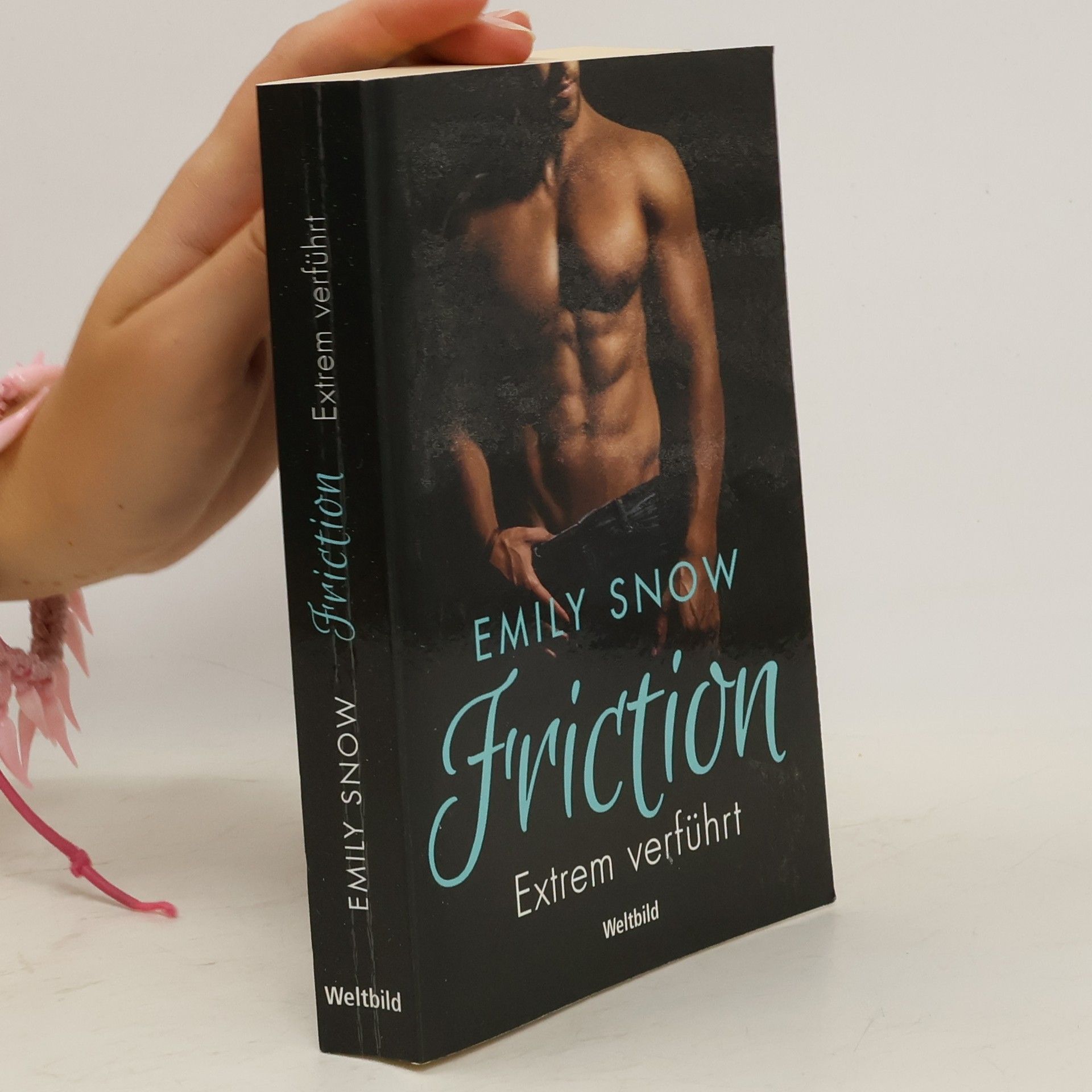 Emily Snow Friction - extrem verführt