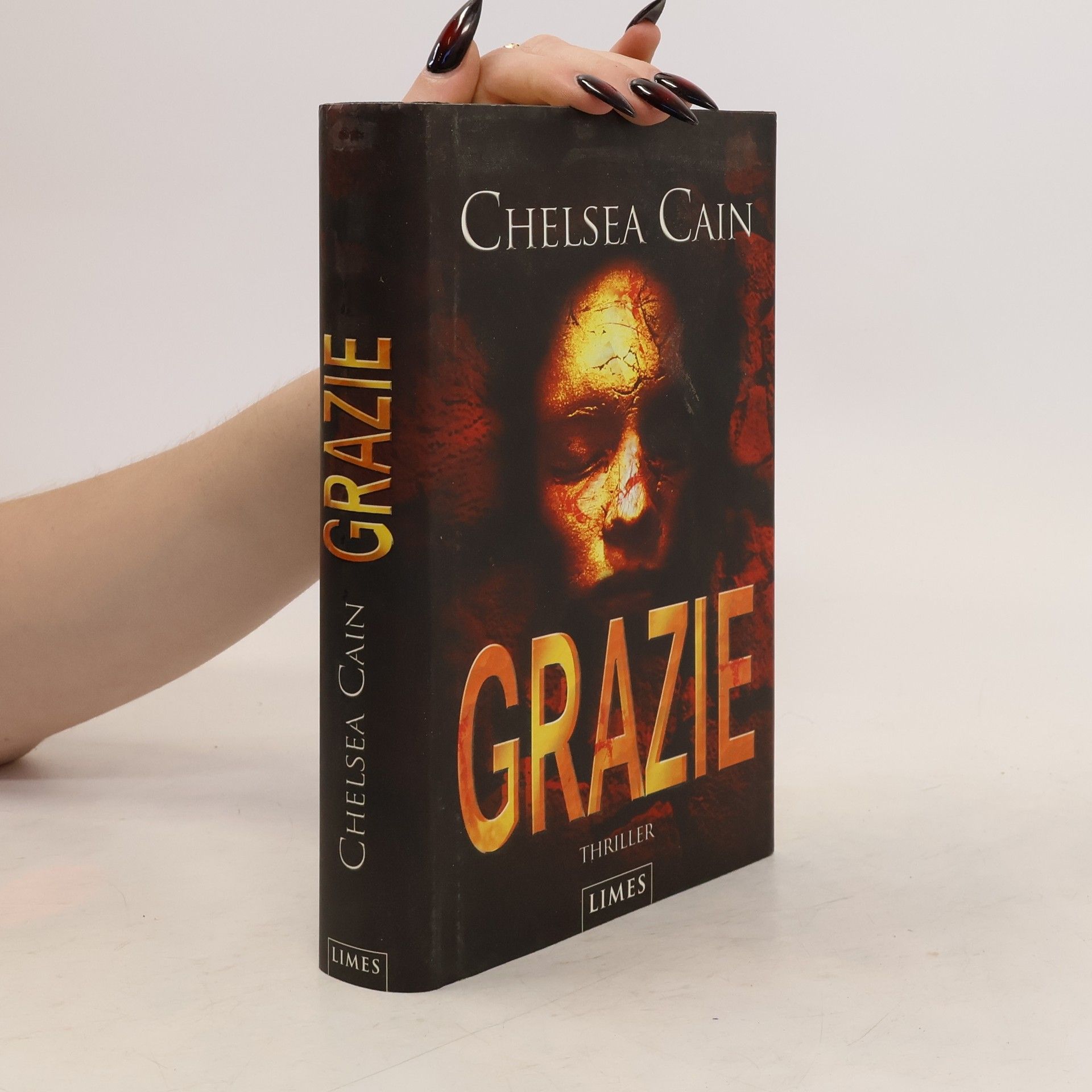 Chelsea Cain Grazie