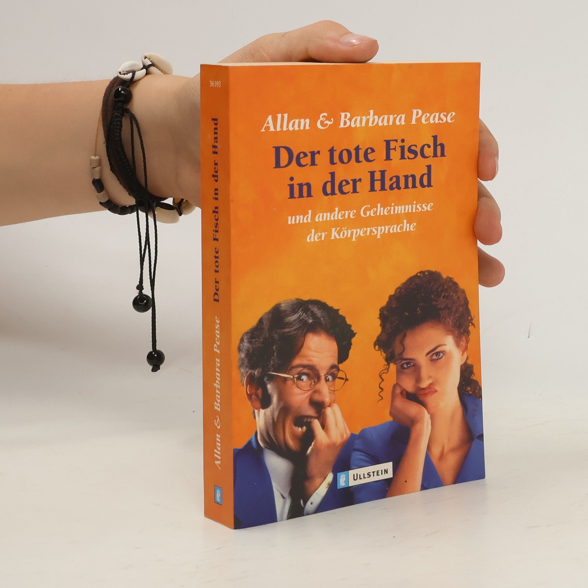 Allan Pease Der tote Fisch in der Hand