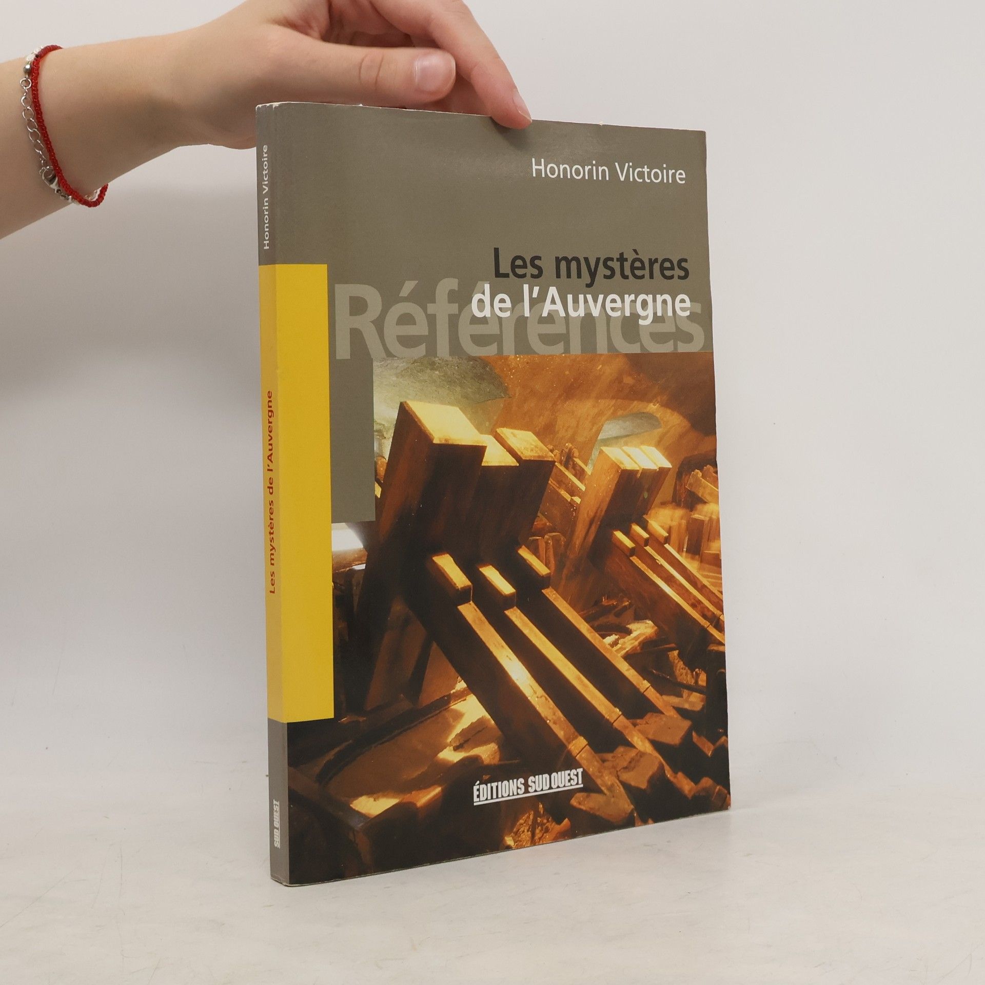 Les mystères de l'Auvergne