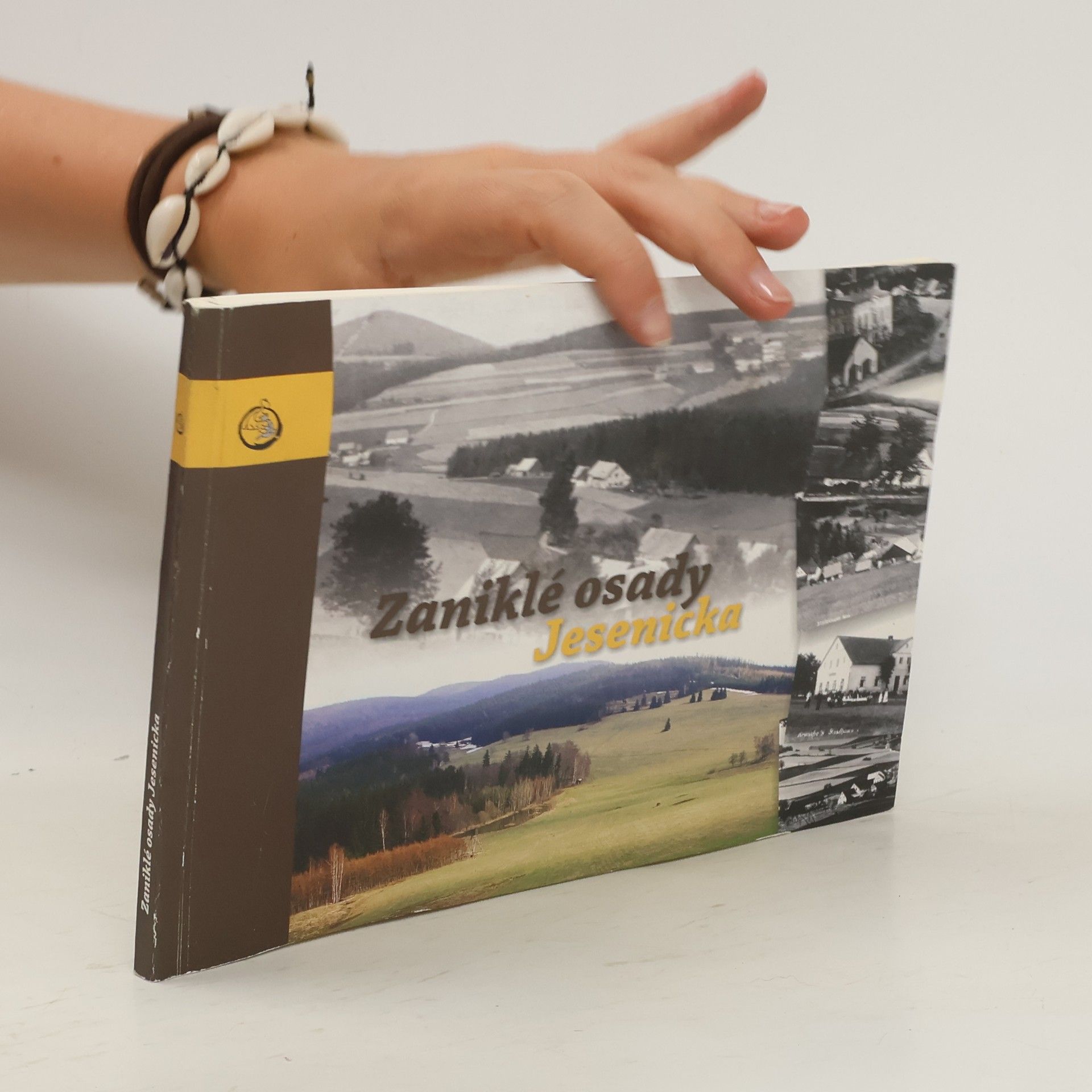 Autorenkollektiv Zaniklé osady Jesenicka
