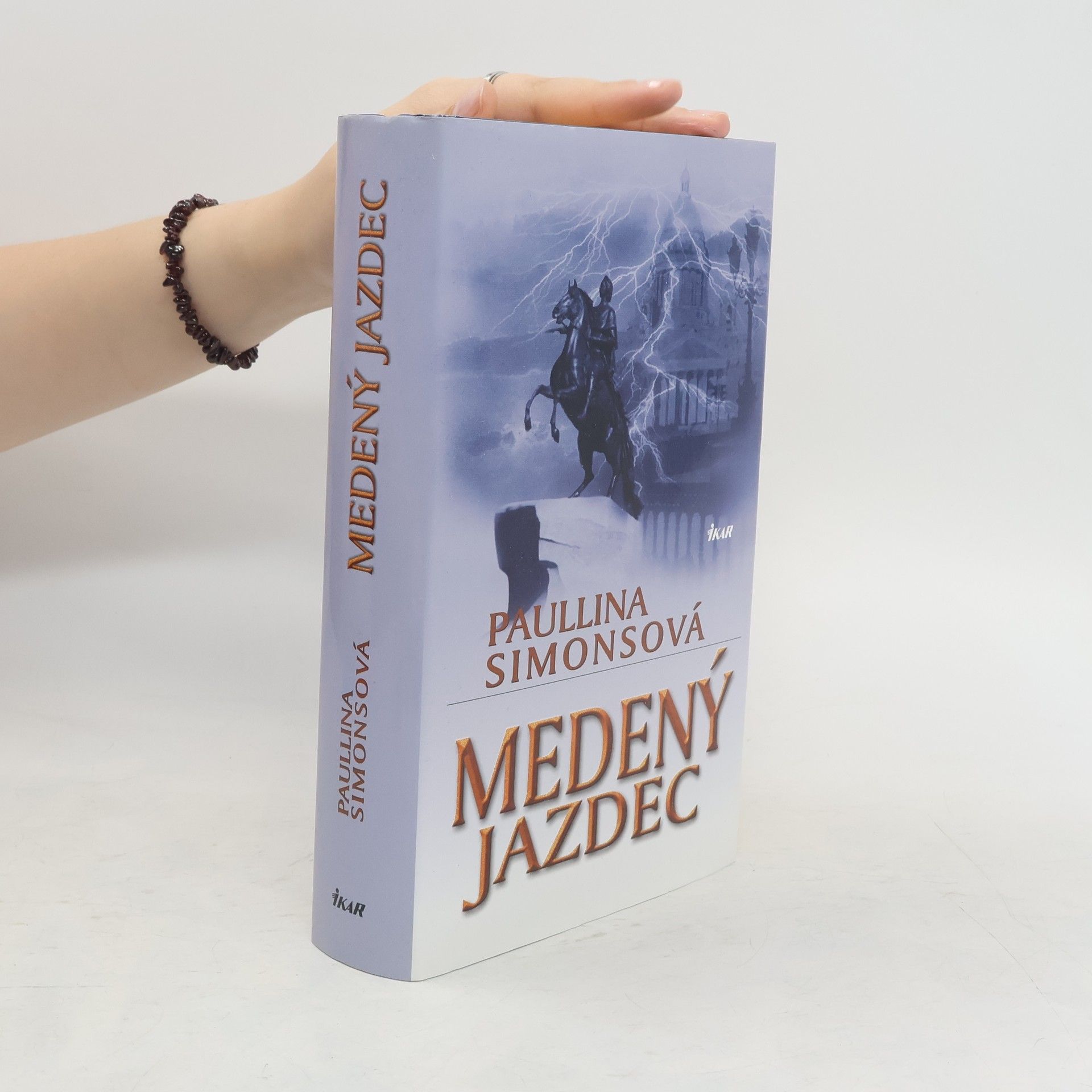 Paullina Simons Medený jazdec