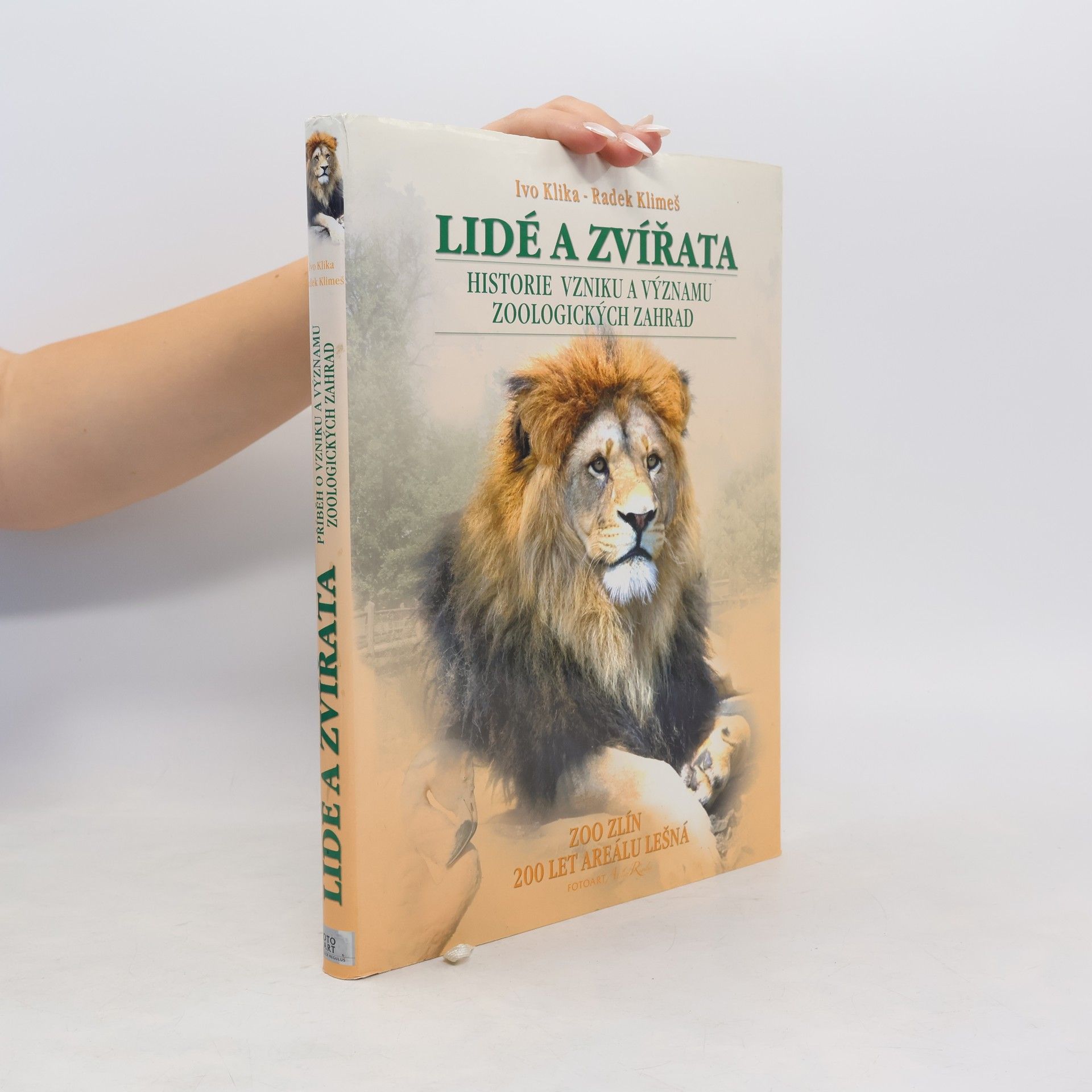 Radek Klimeš Lidé a zvířata : historie vzniku a významu zoologických zahrad = People and animals : history of the origin and importance of zoological garden
