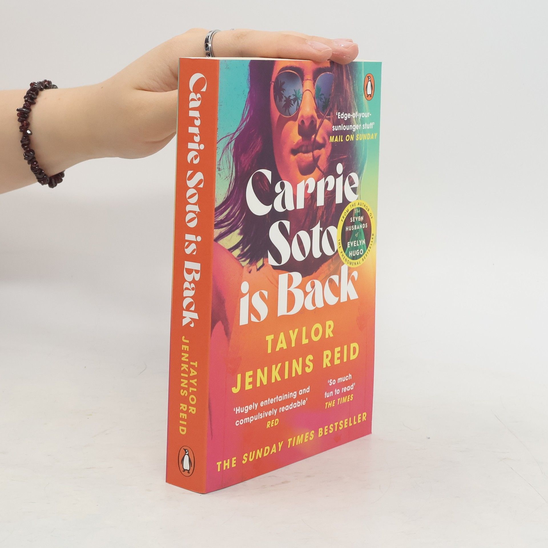 Taylor Jenkins Reid Carrie Soto is Back