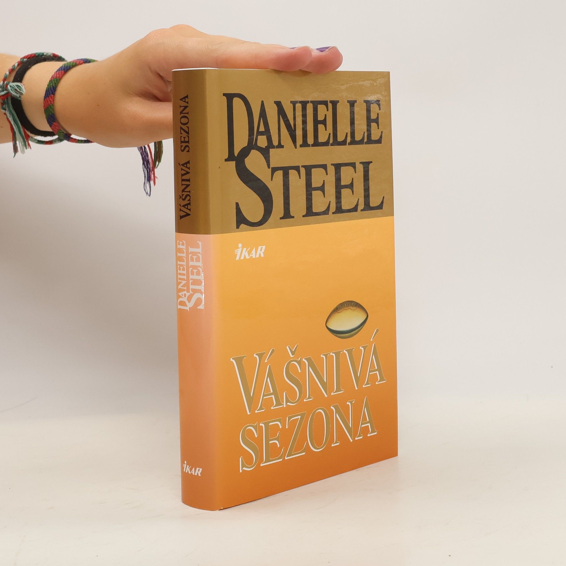Danielle Steel Vášnivá sezona