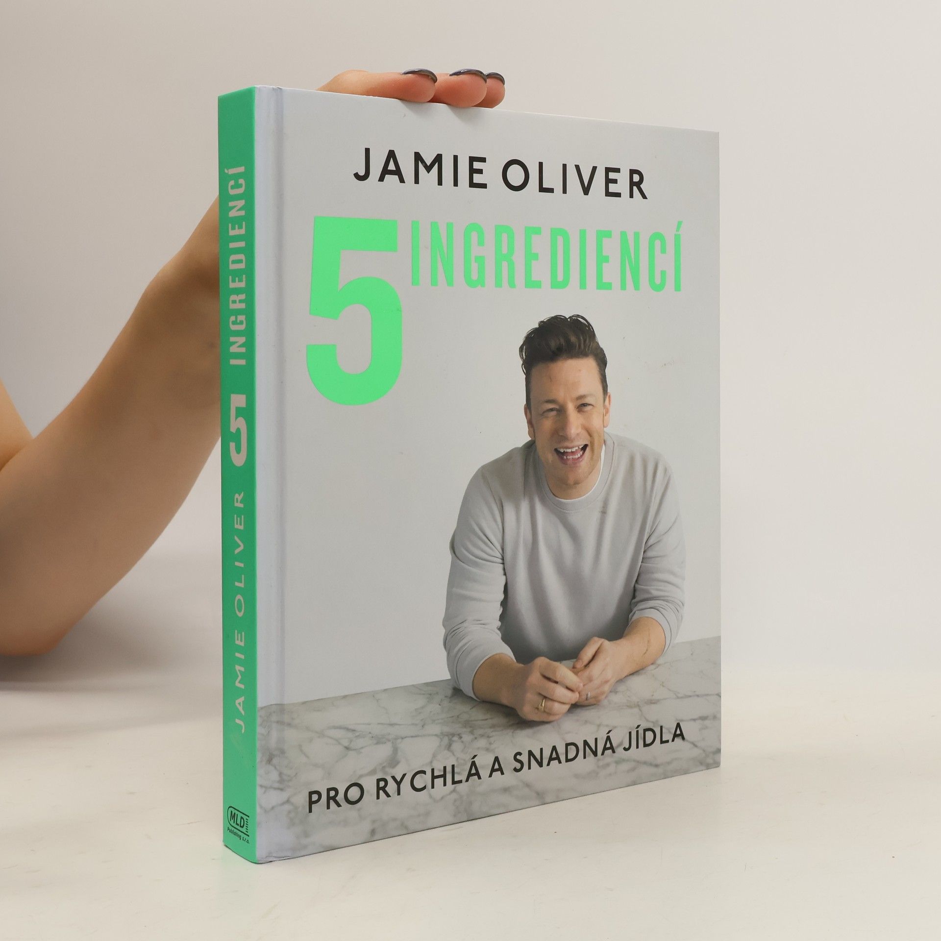 Jamie Oliver 5 ingrediencí pro rychlá a snadná jídla