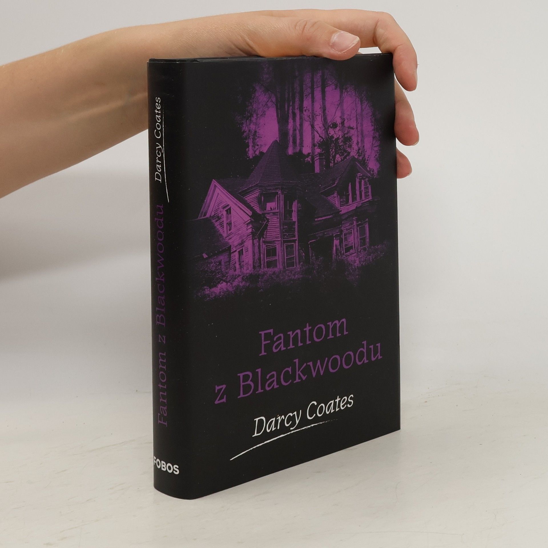 Darcy Coates Fantom z Blackwoodu