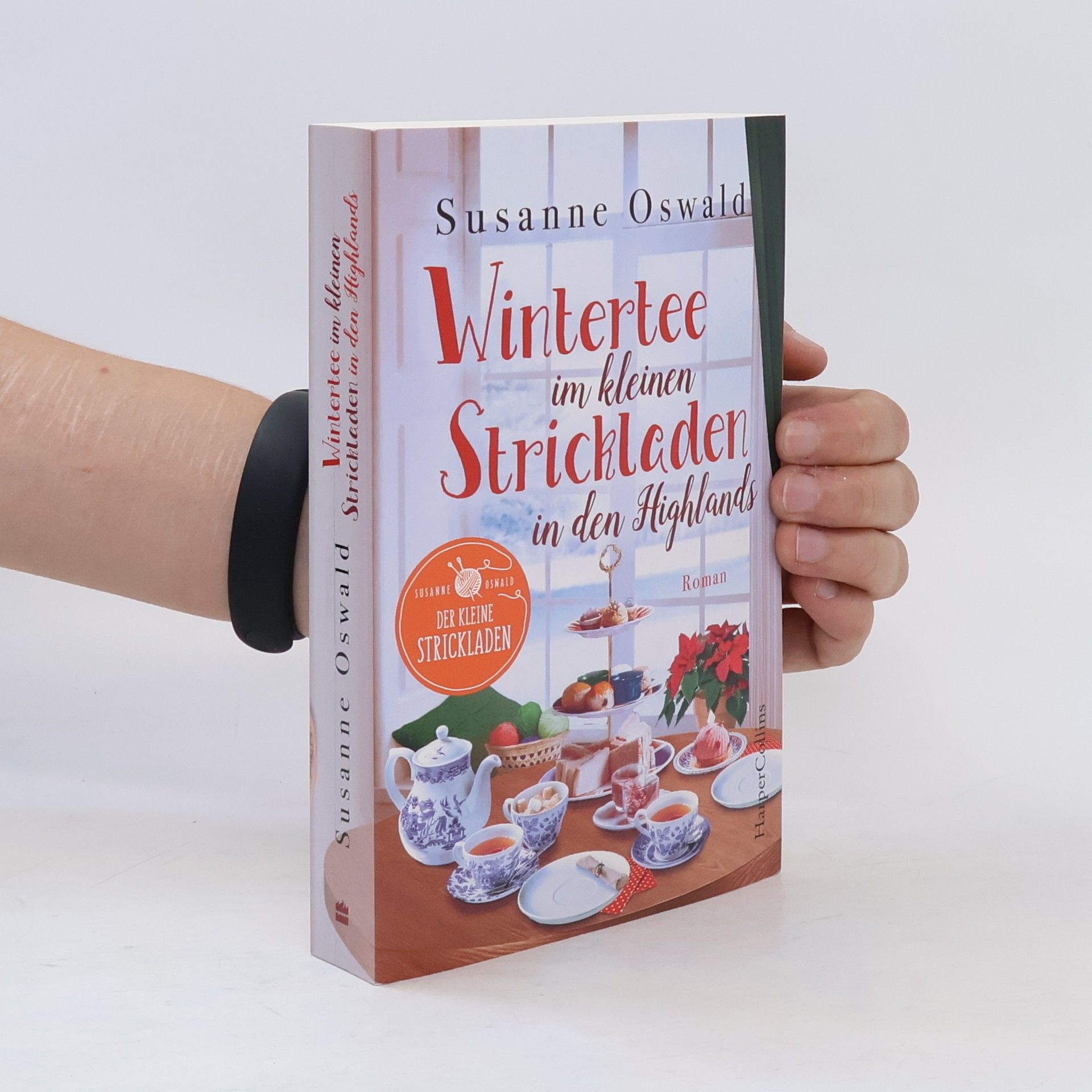 Susanne Oswald Wintertee im kleinen Strickladen in den Highlands