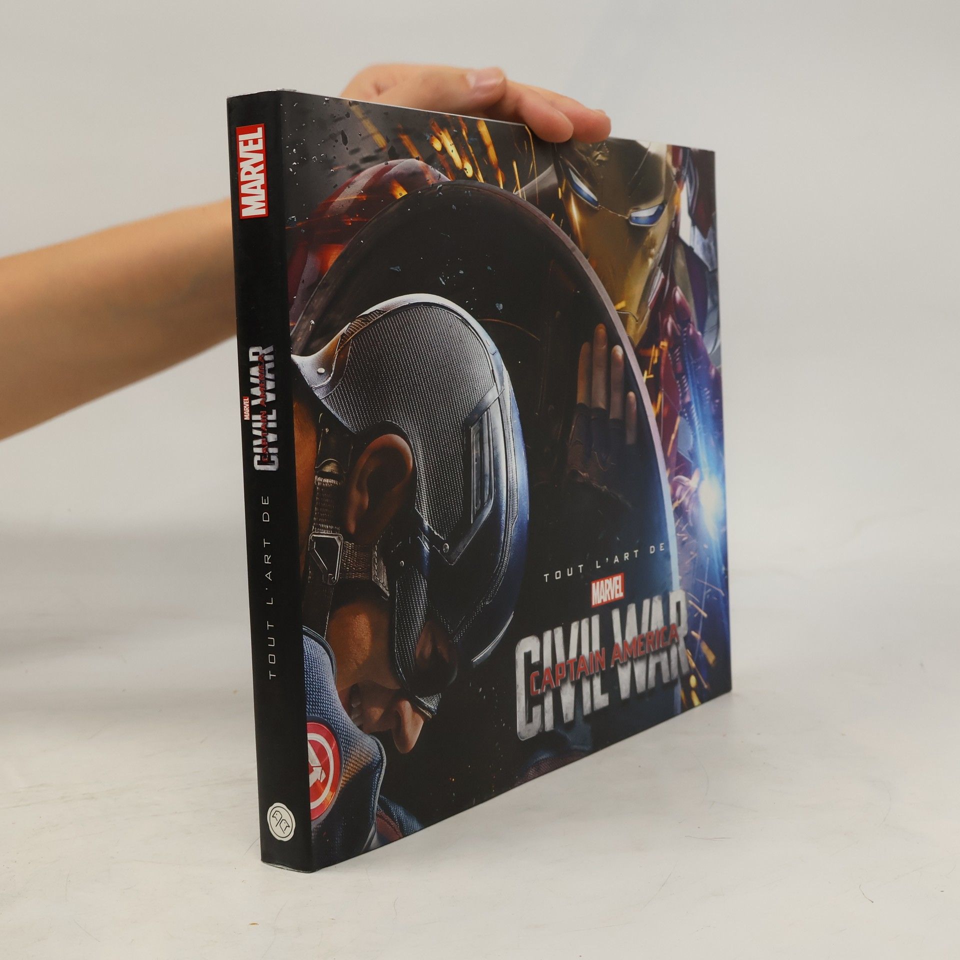 Collectif d'auteurs Tout l'art de Captain America 3. Civil War
