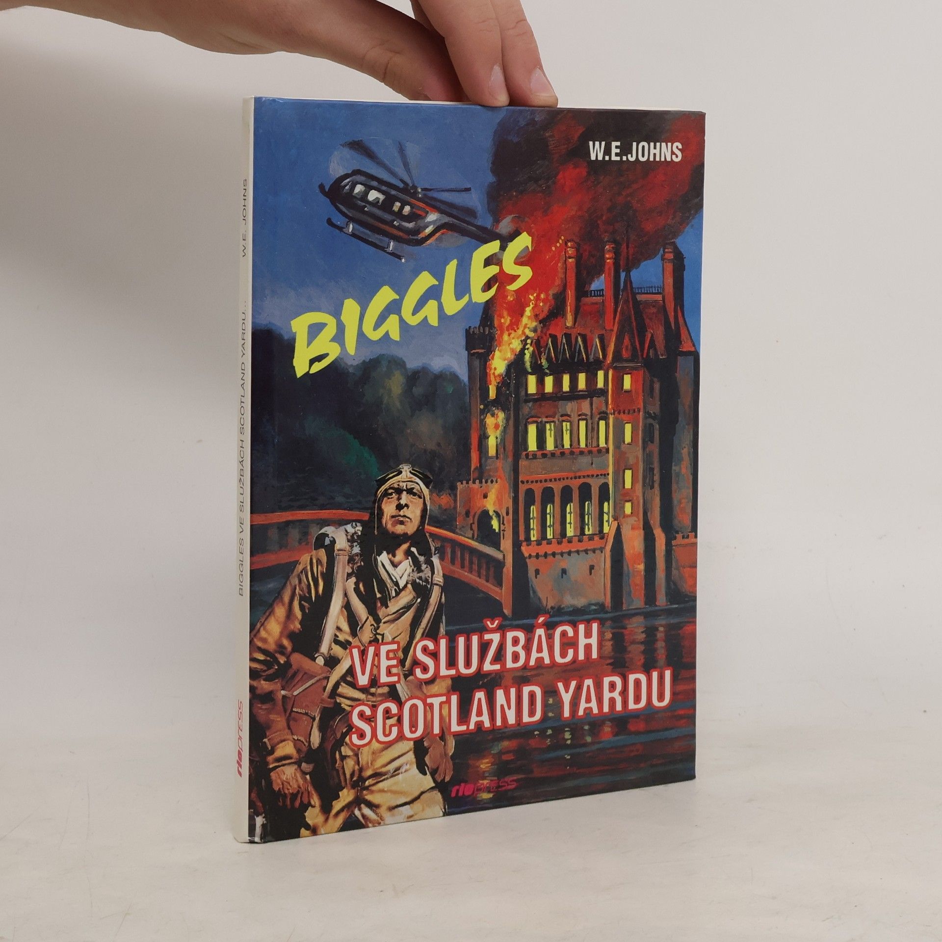 William Earl Johns Ve službách Scotland Yardu