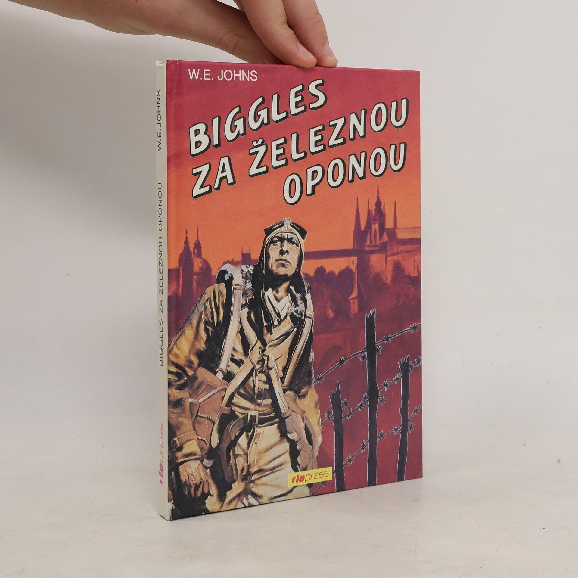 William Earl Johns Biggles za železnou oponou