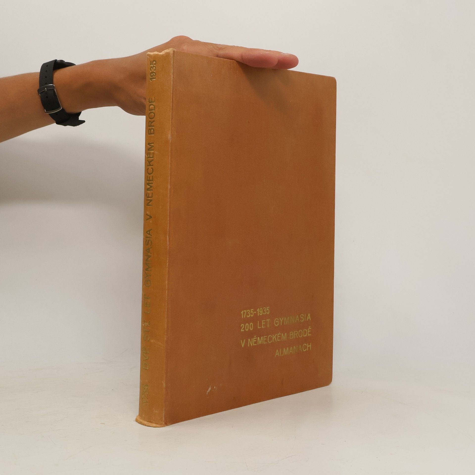 Auteurscollectief Almanach tento byl vydán na paměť 200. výročí latinských škol německobrodských