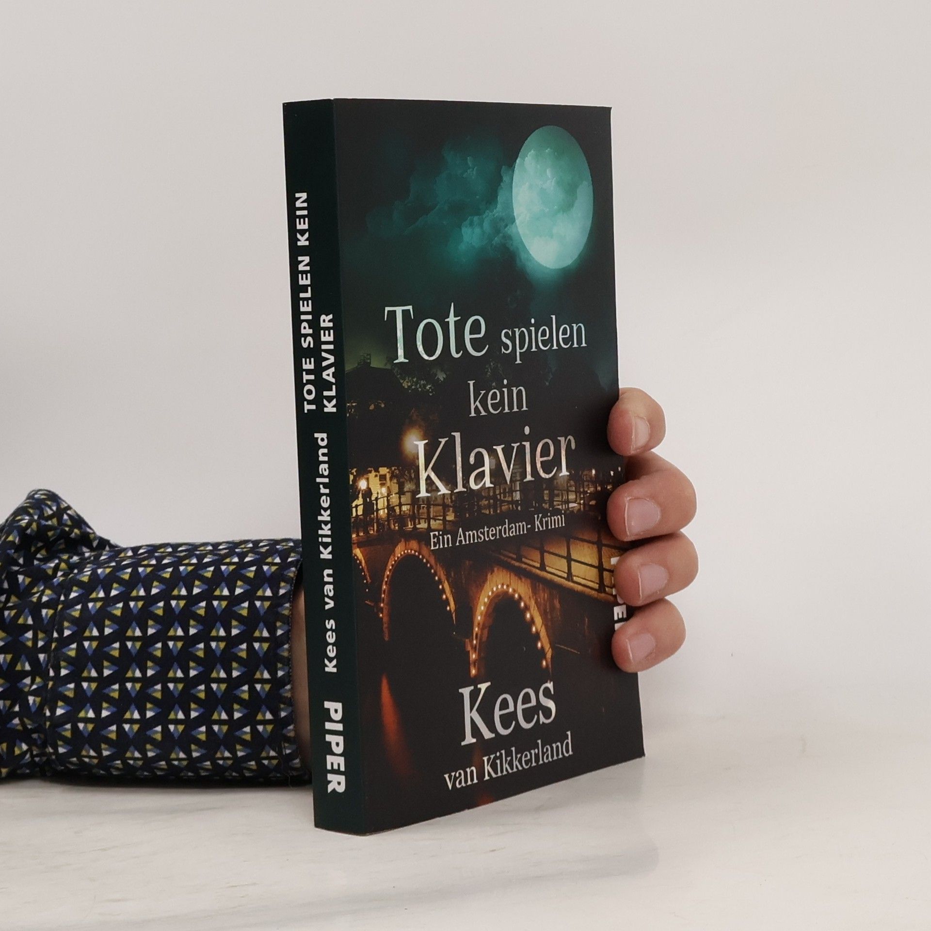 Kees van Kikkerland Tote spielen kein Klavier