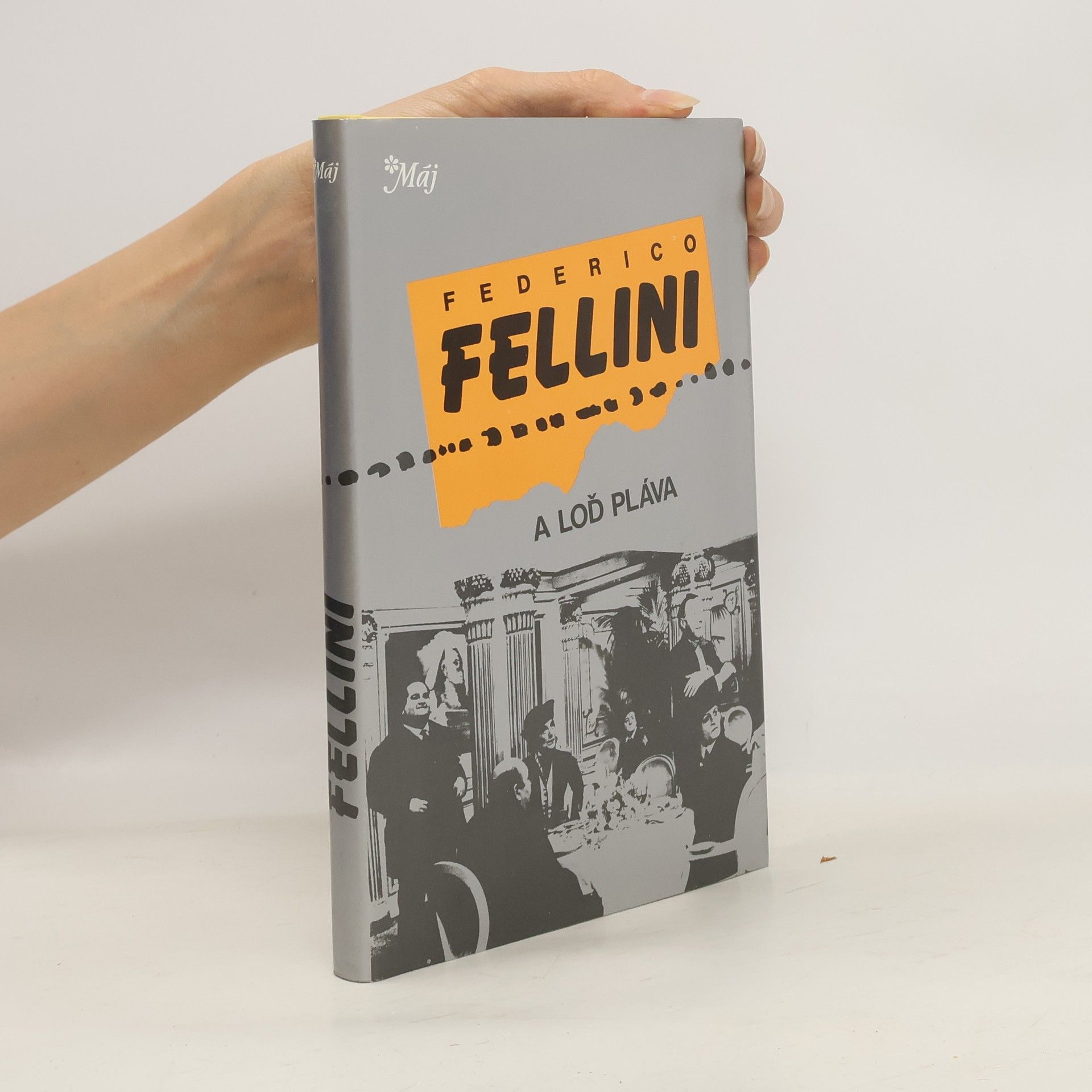 Federico Fellini A loď pláva
