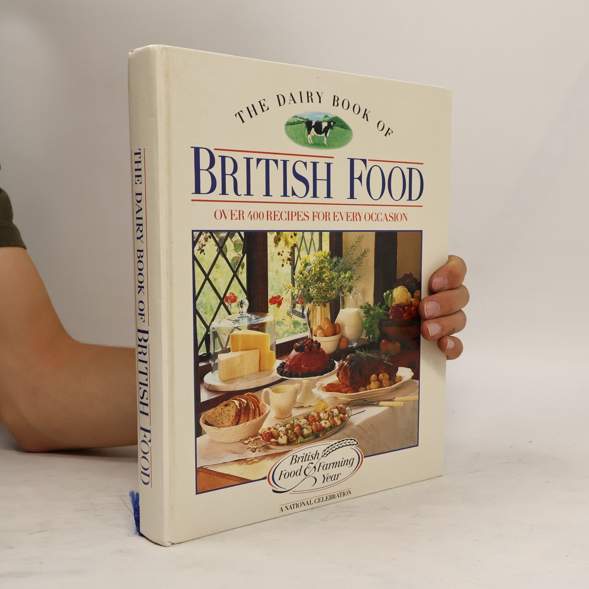 Autores varios The dairy book of British food : over 400 recipes for every occasion