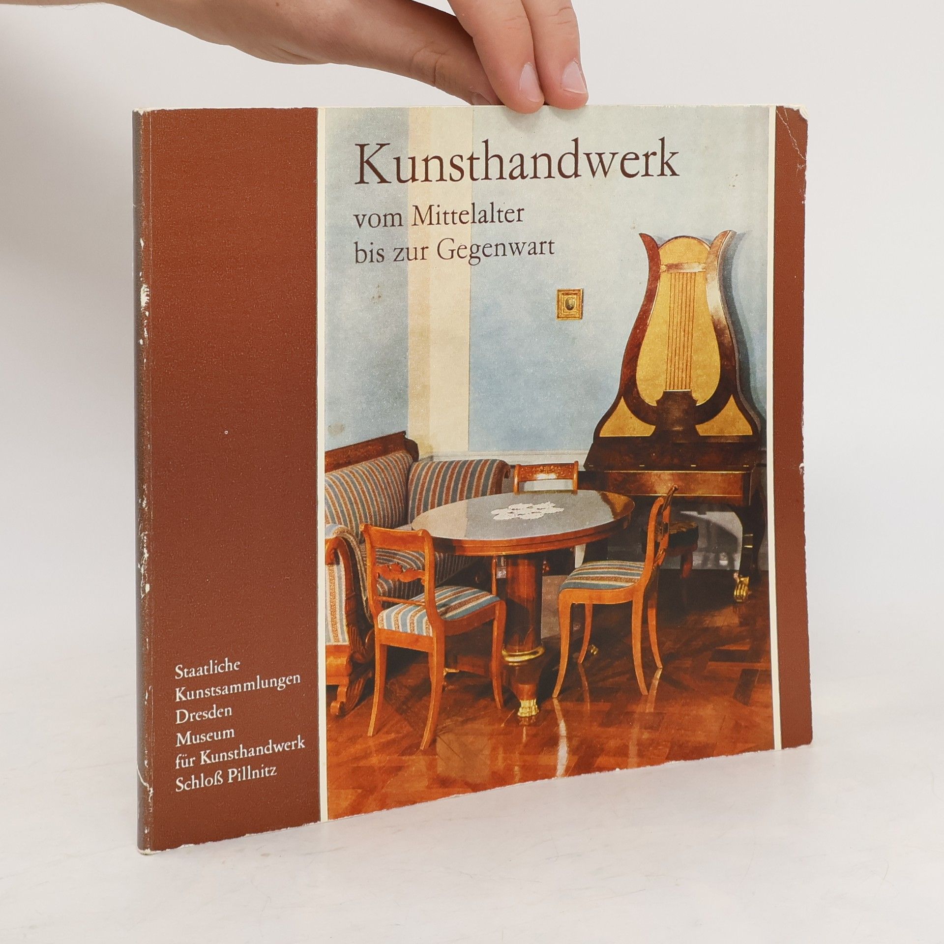 Autorenkollektiv Kunsthandwerk vom Mittelalter bis zur Gegenwart