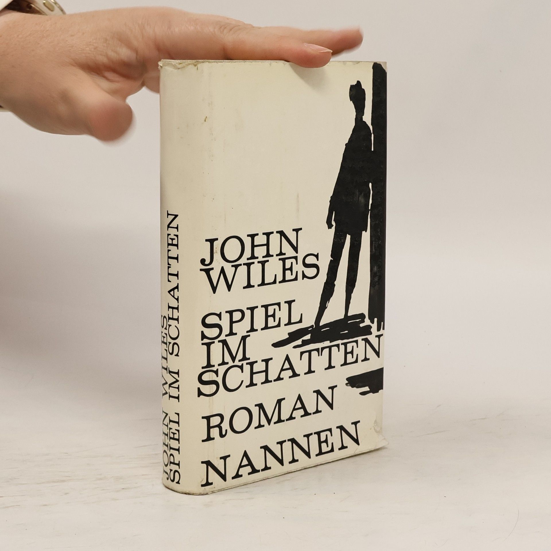John Wiles Spiel im Schatten