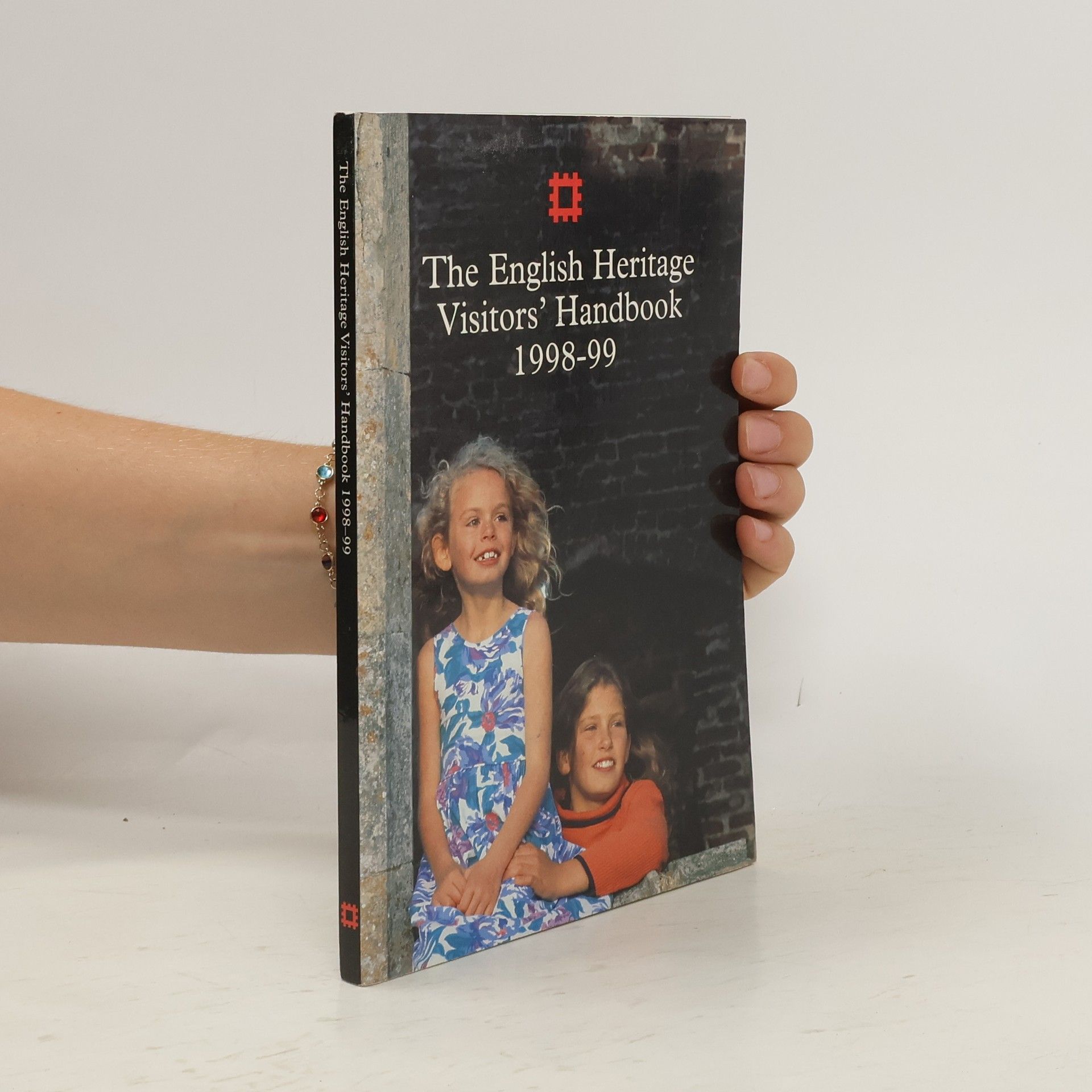 Jeanette Cole The English Heritage Visitors' Handbook 1998-99