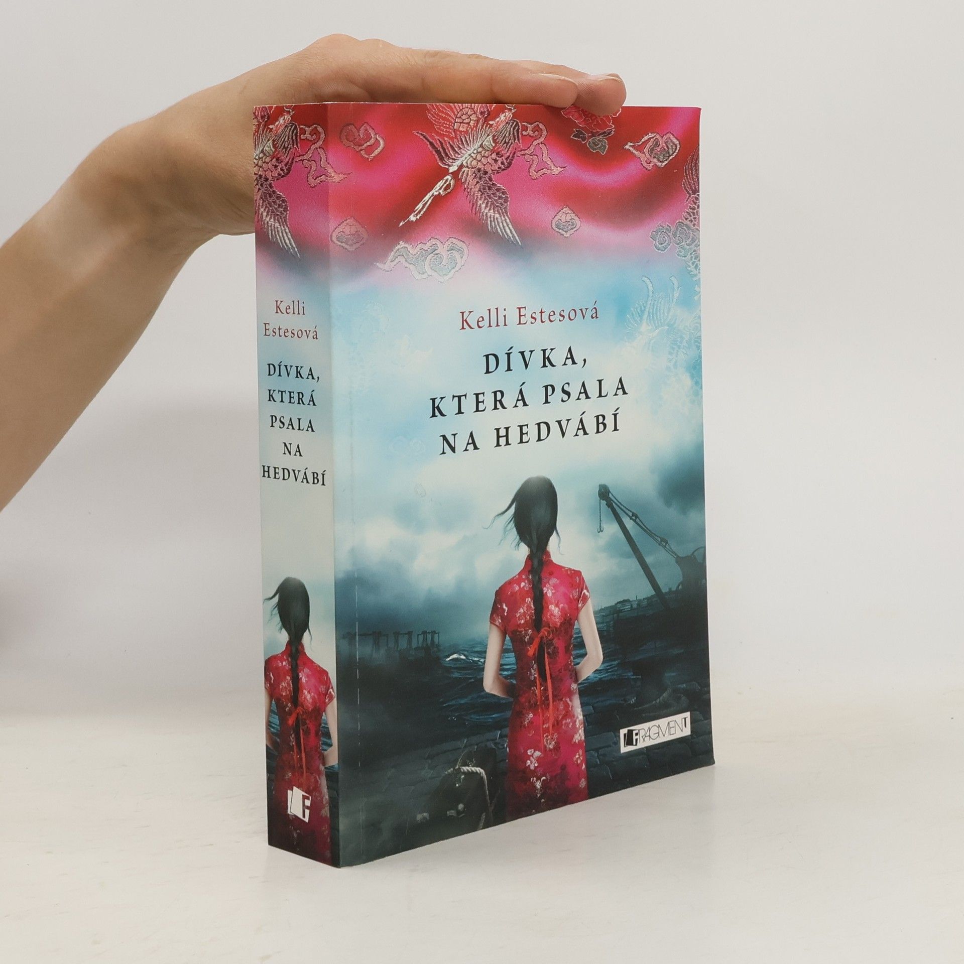Kelli Estes Dívka, která psala na hedvábí