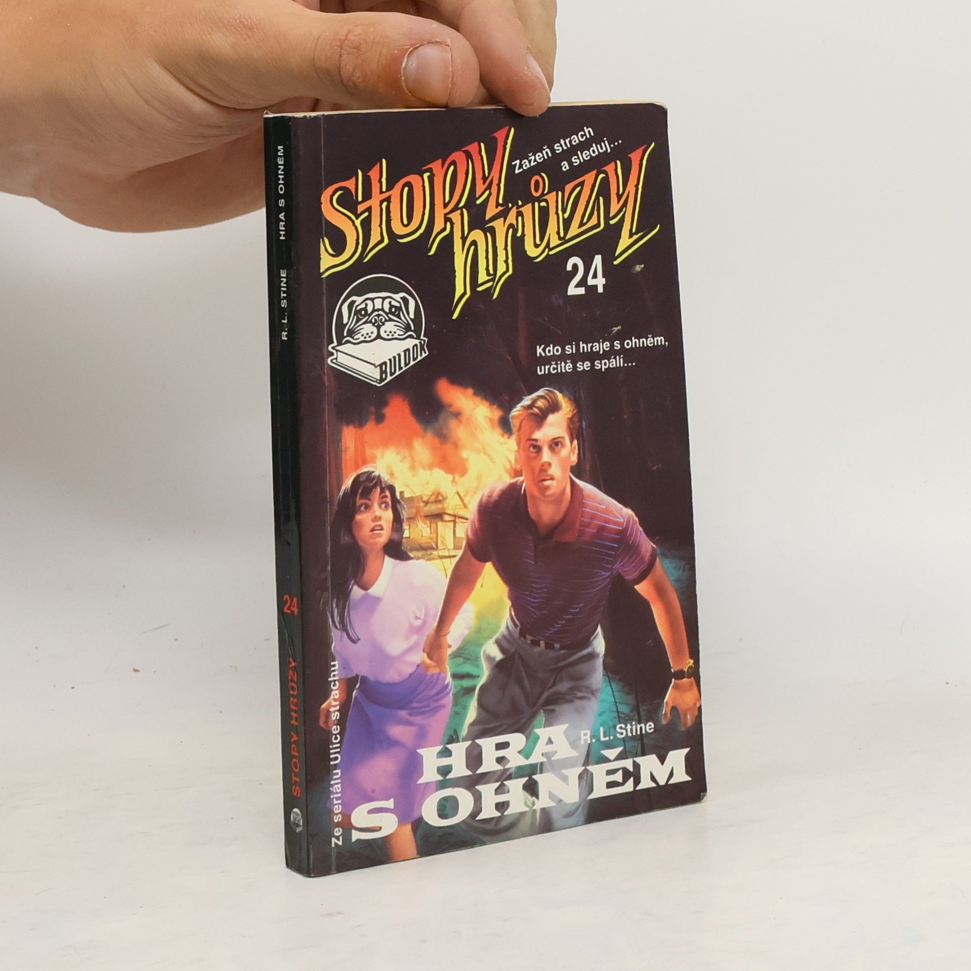R. L. Stine Hra s ohněm