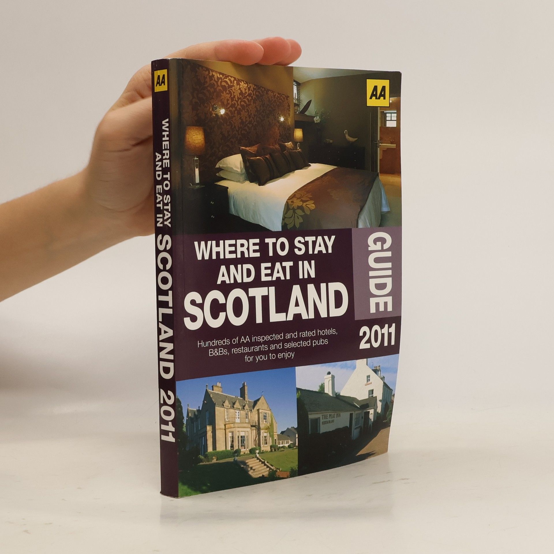 AA Publishing Where to Stay and Eat in Scotland
