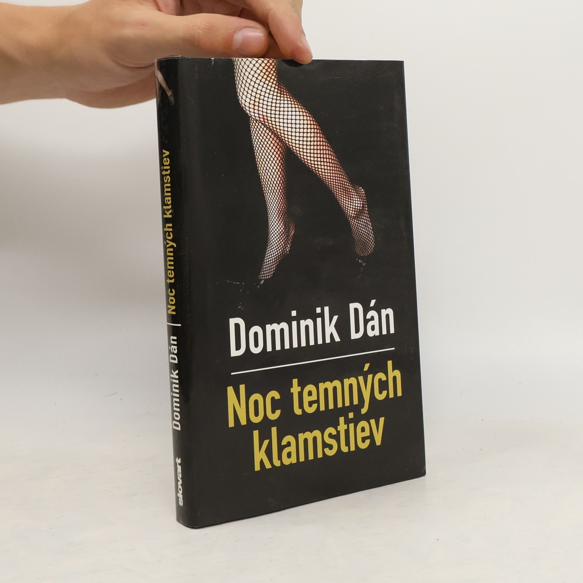 Dominik Dán Noc temných klamstiev