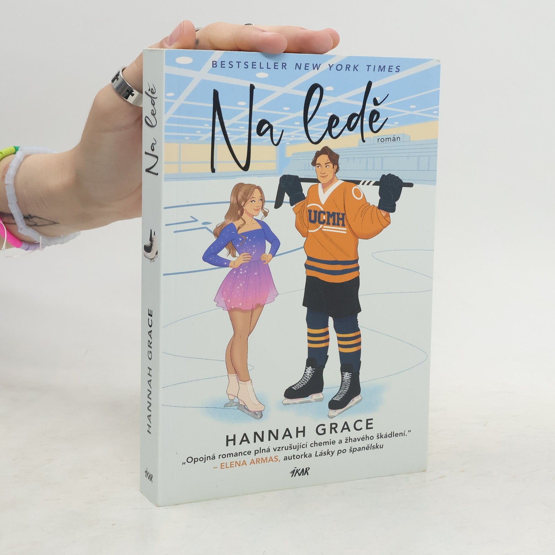 Hannah Grace Na ledě