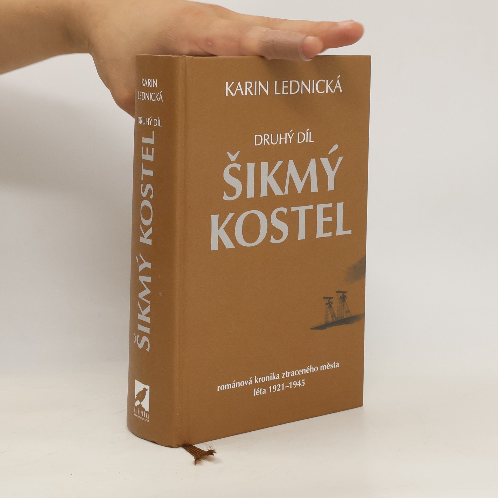 Karin Lednická Šikmý kostel 2