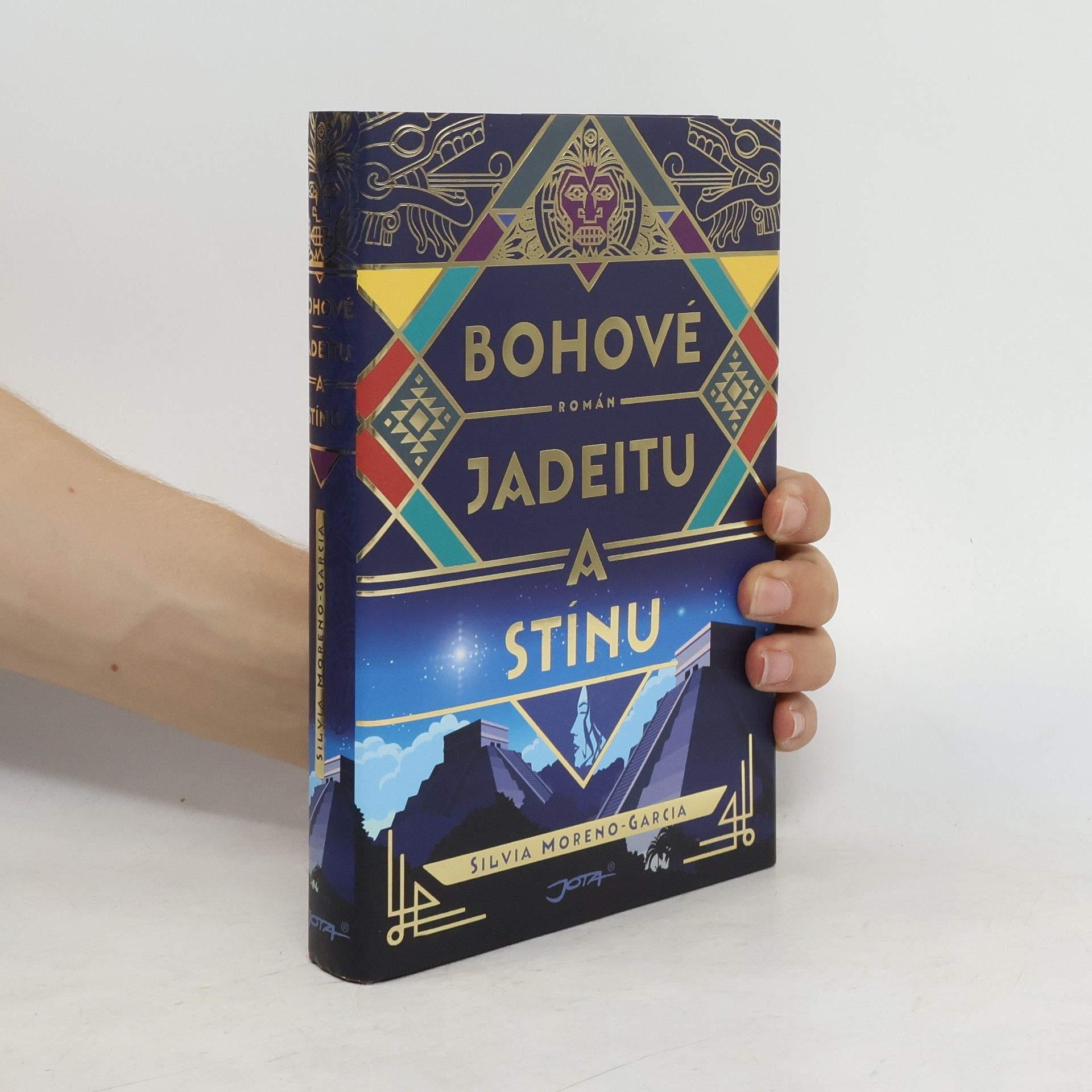 Silvia Moreno Garcia Bohové jadeitu a stínu