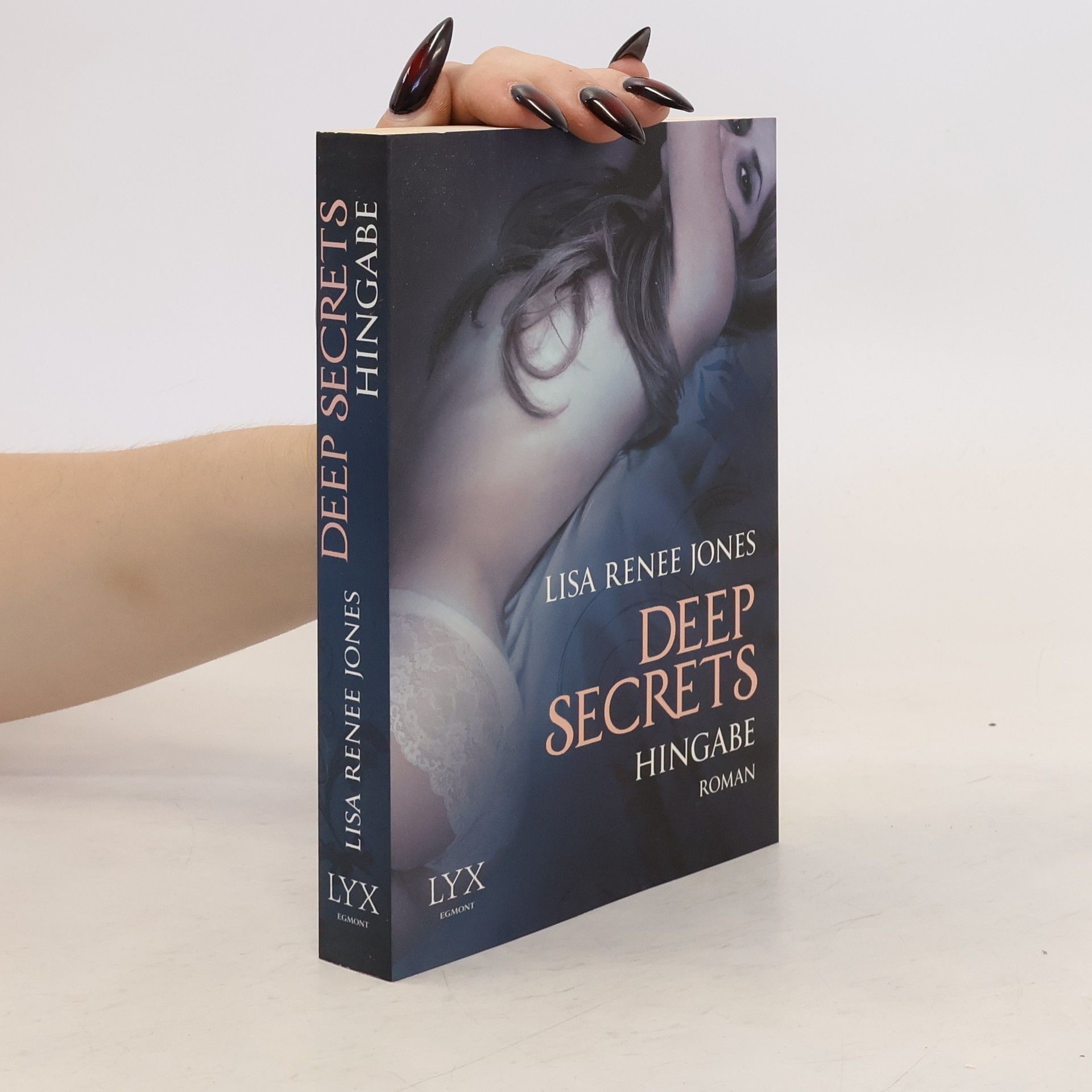 Lisa Renee Jones Deep secrets 3