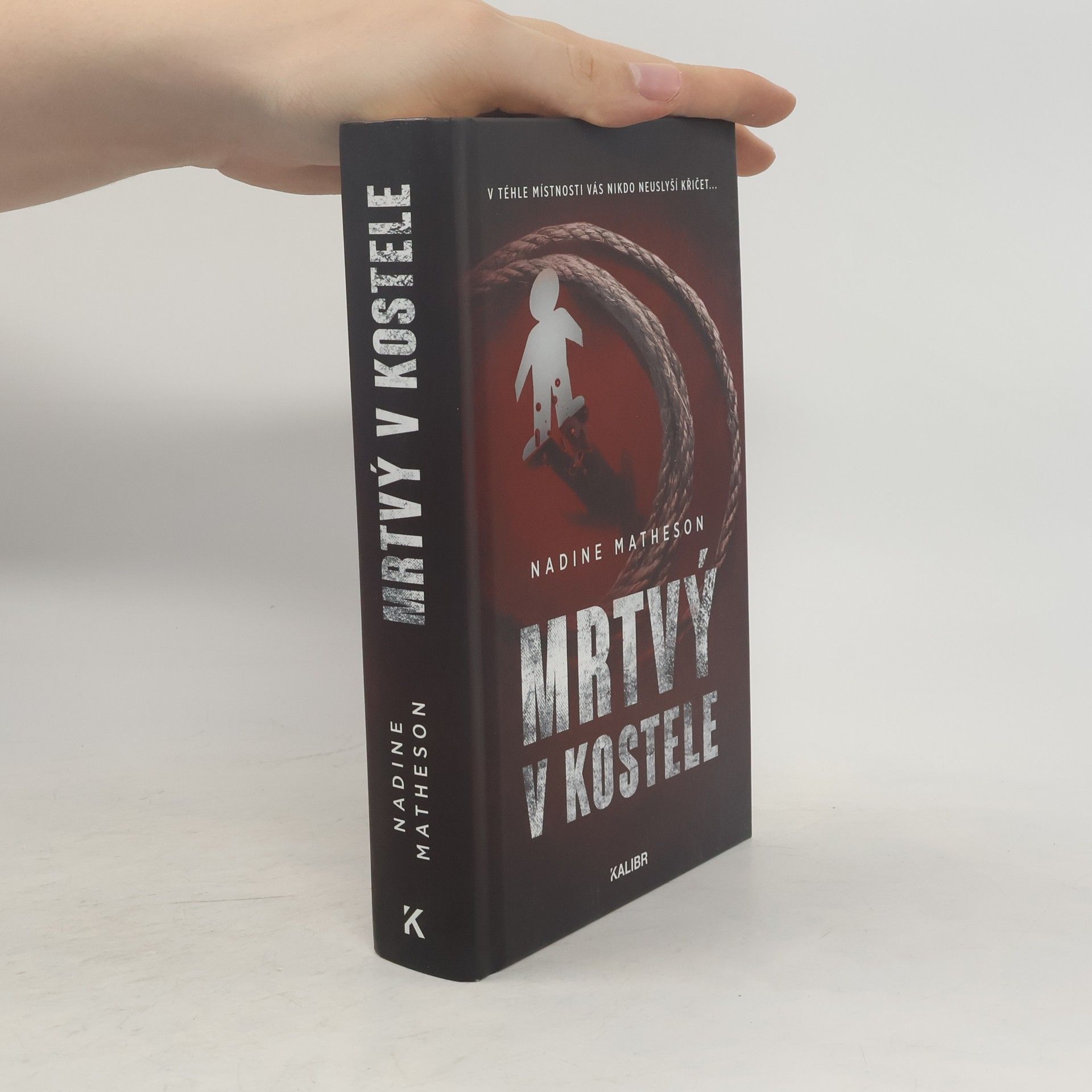 Nadine Matheson Mrtvý v kostele