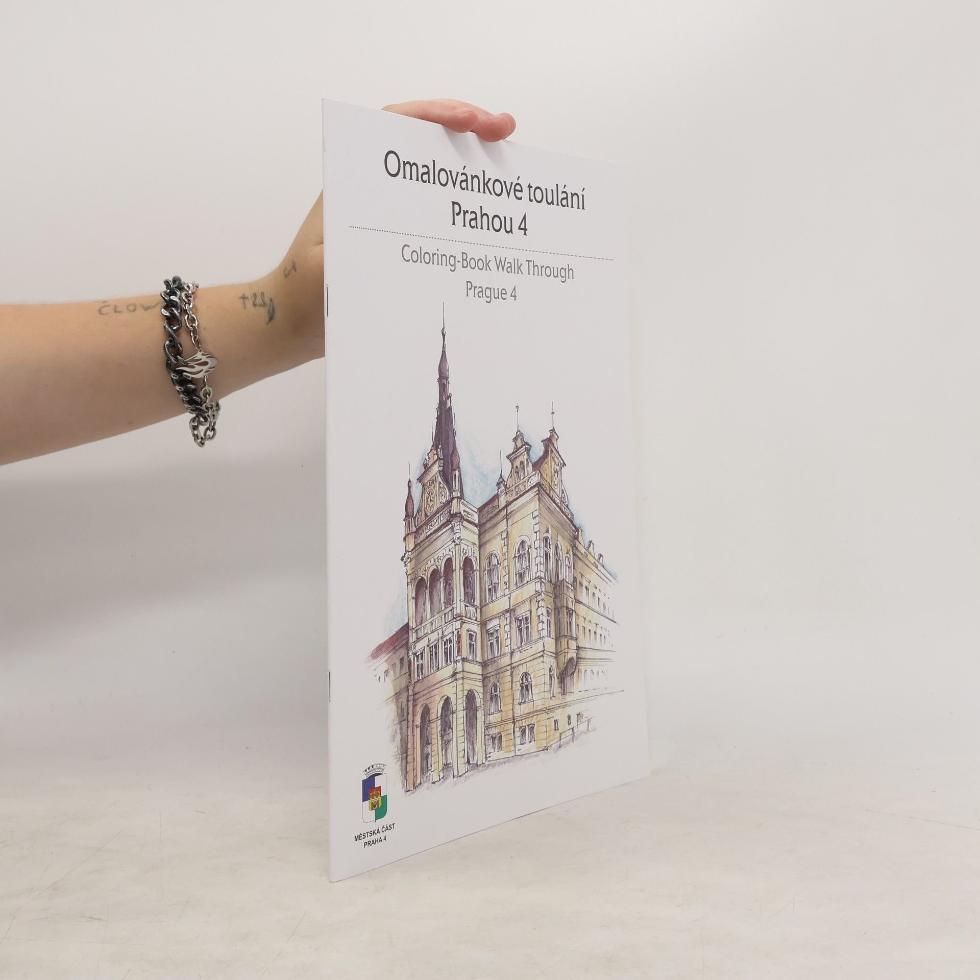 Blanka Kučerová Omalovánkové toulání Prahou 4 = Coloring-book walk through Prague 4