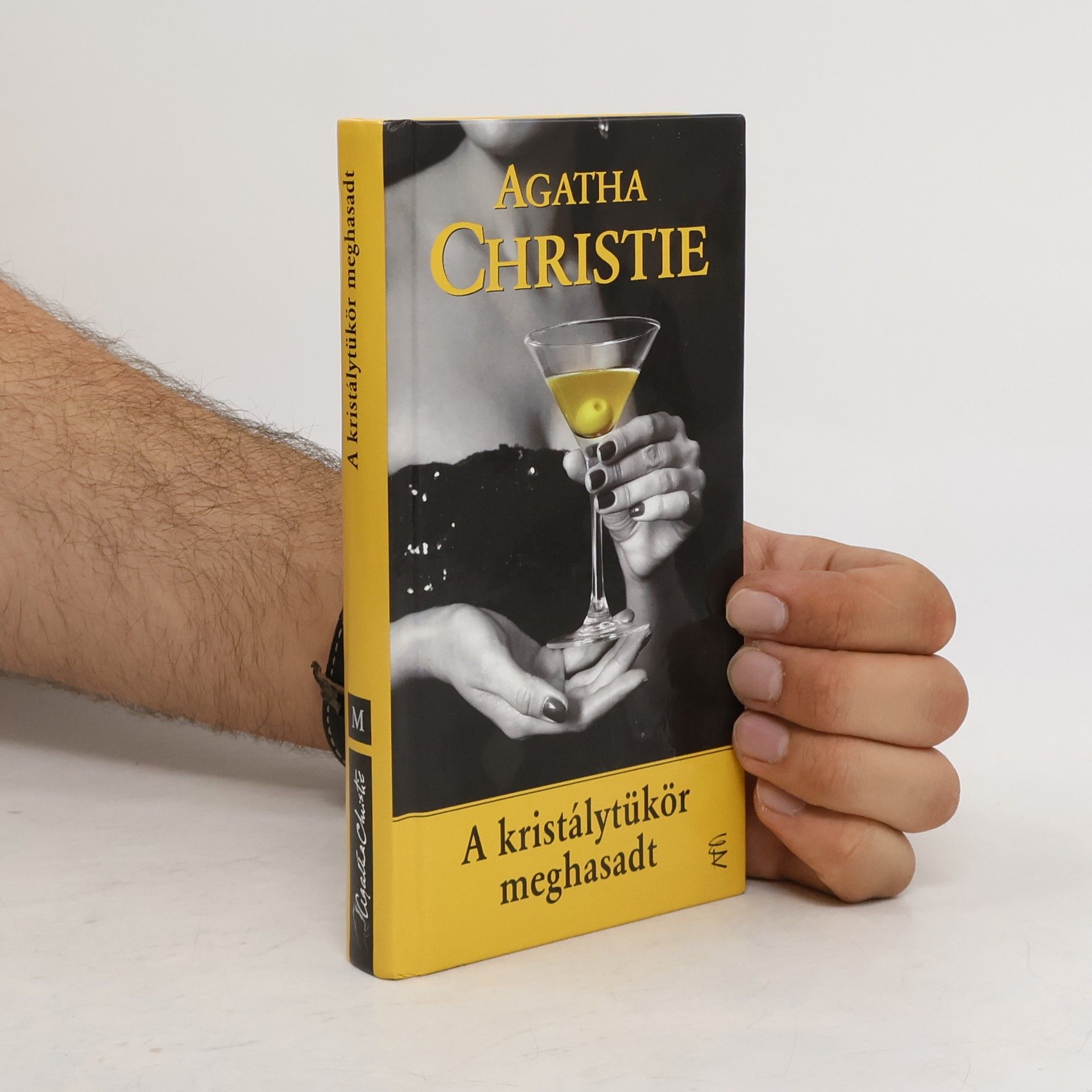 Agatha Christie A kristálytükör meghasadt