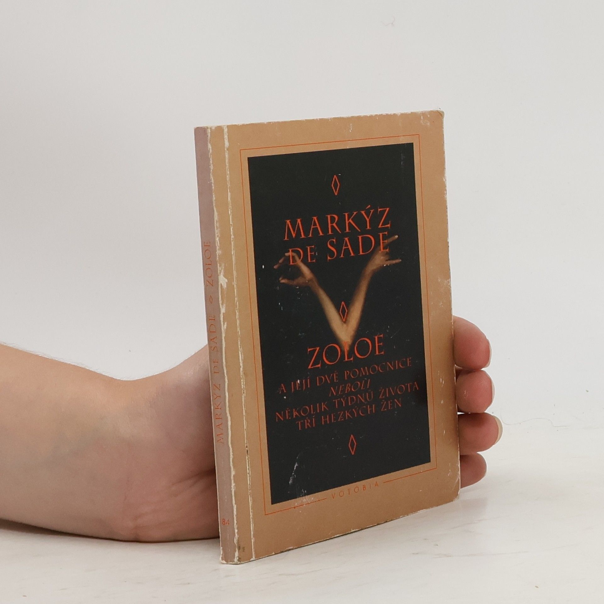 Markýz de Sade Zoloe a její dvě pomocnice