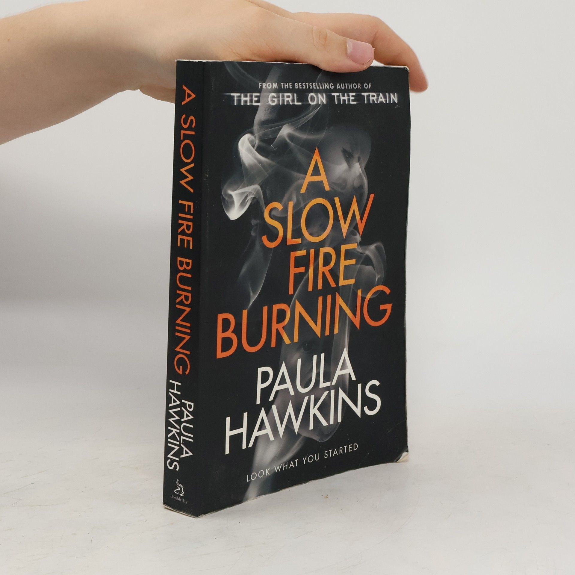 Paula Hawkins A Slow Fire Burning