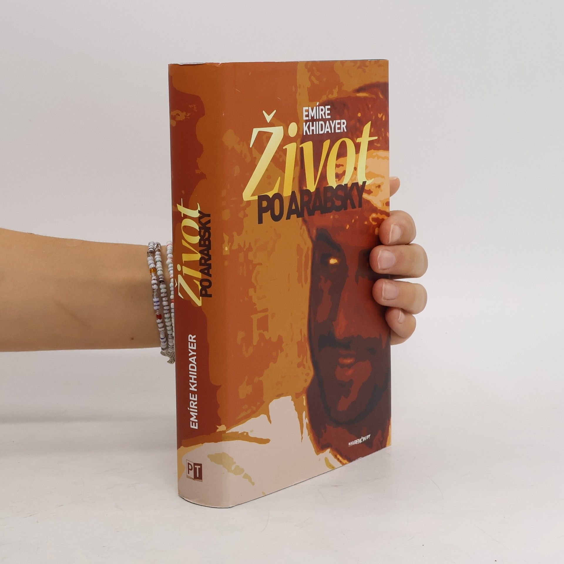 Emíre Khidayer Život po arabsky