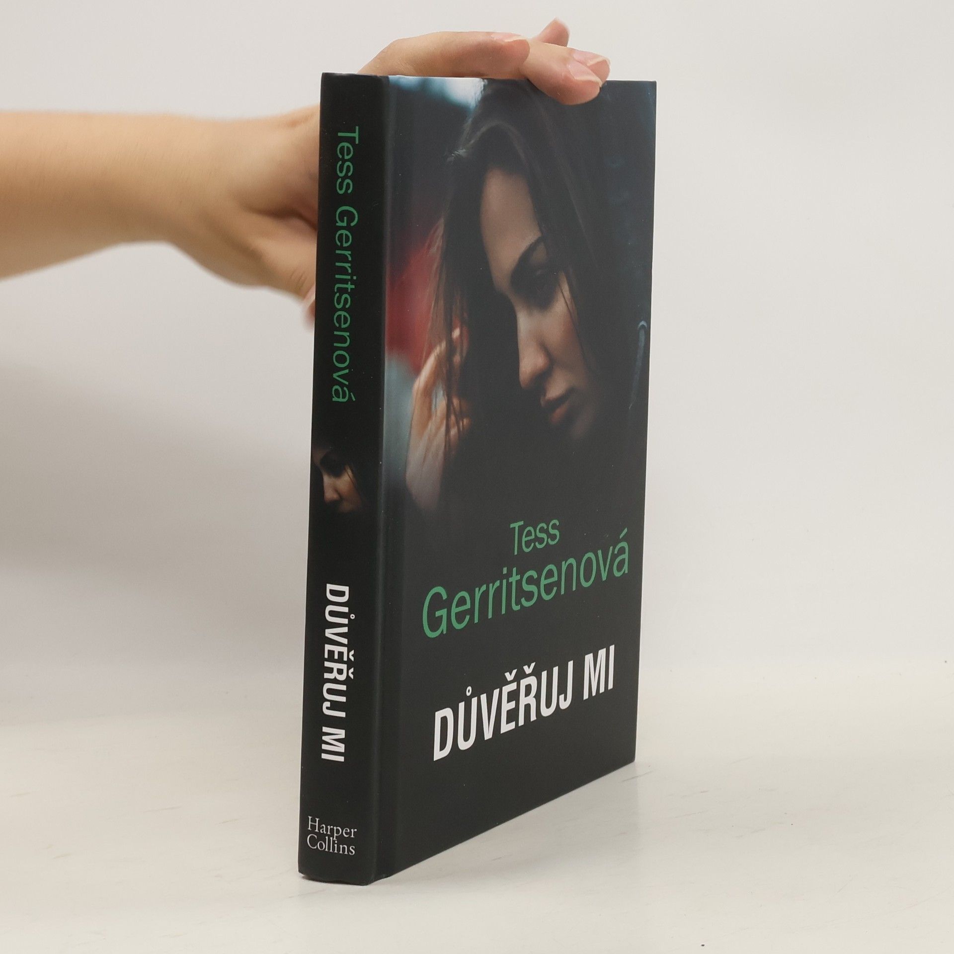 Tess Gerritsen Důvěřuj mi