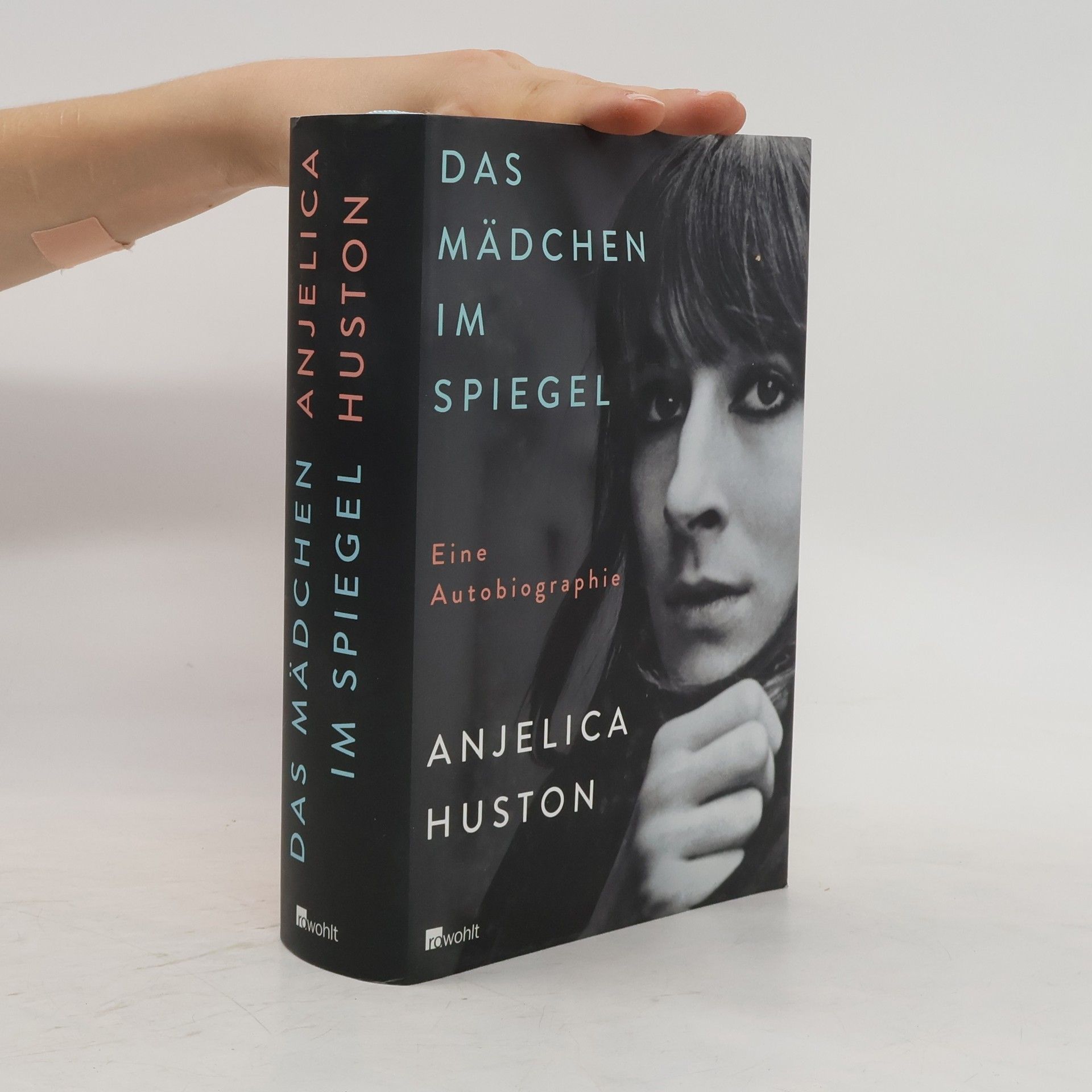 Anjelica Huston Das Mädchen im Spiegel