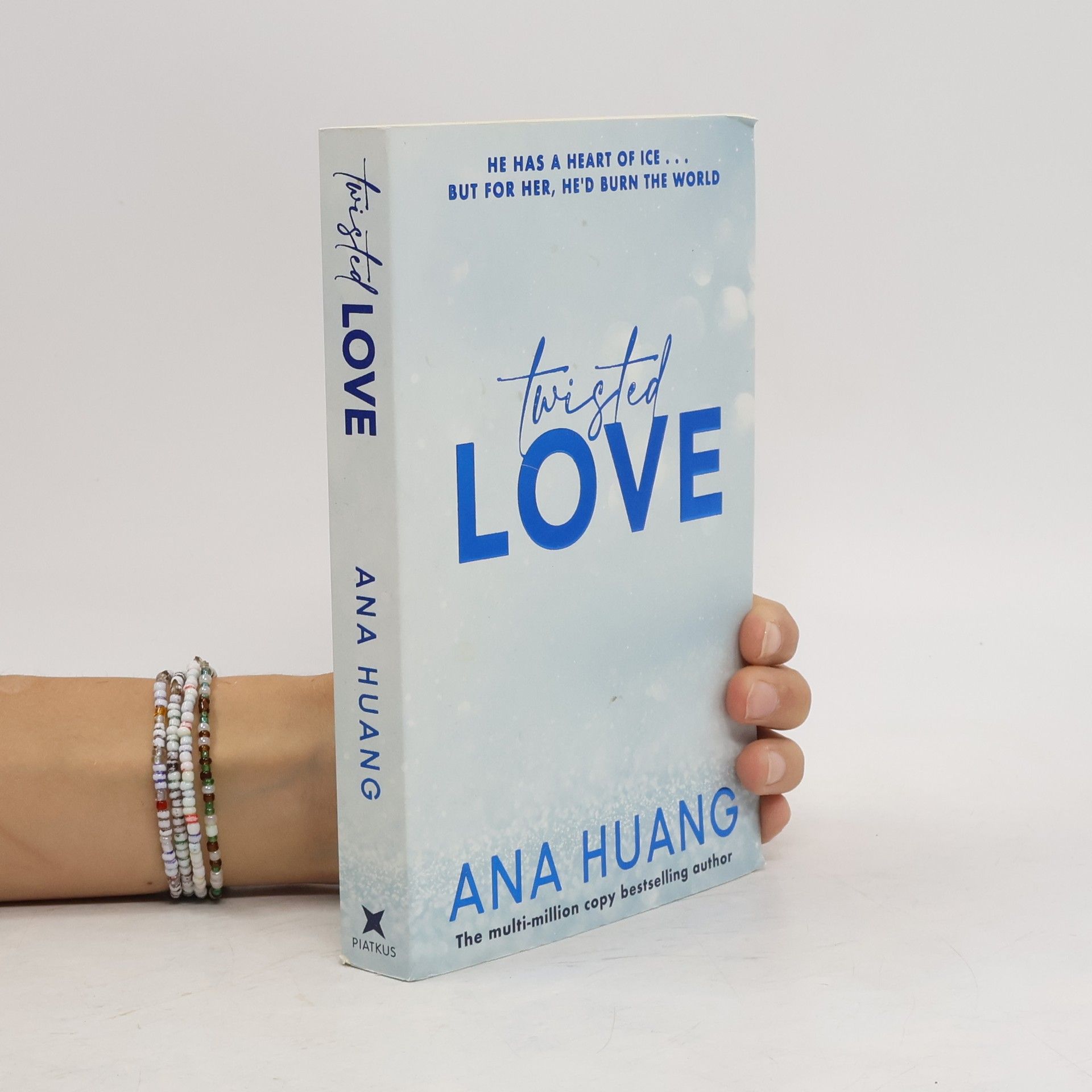 Ana Huang Twisted love. Twisted book one