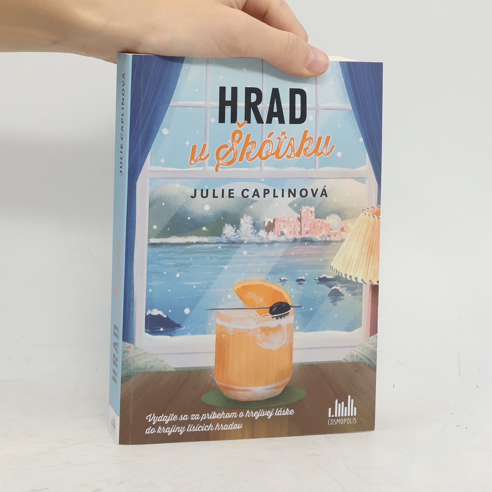 Julie Caplinová Hrad v Škótsku
