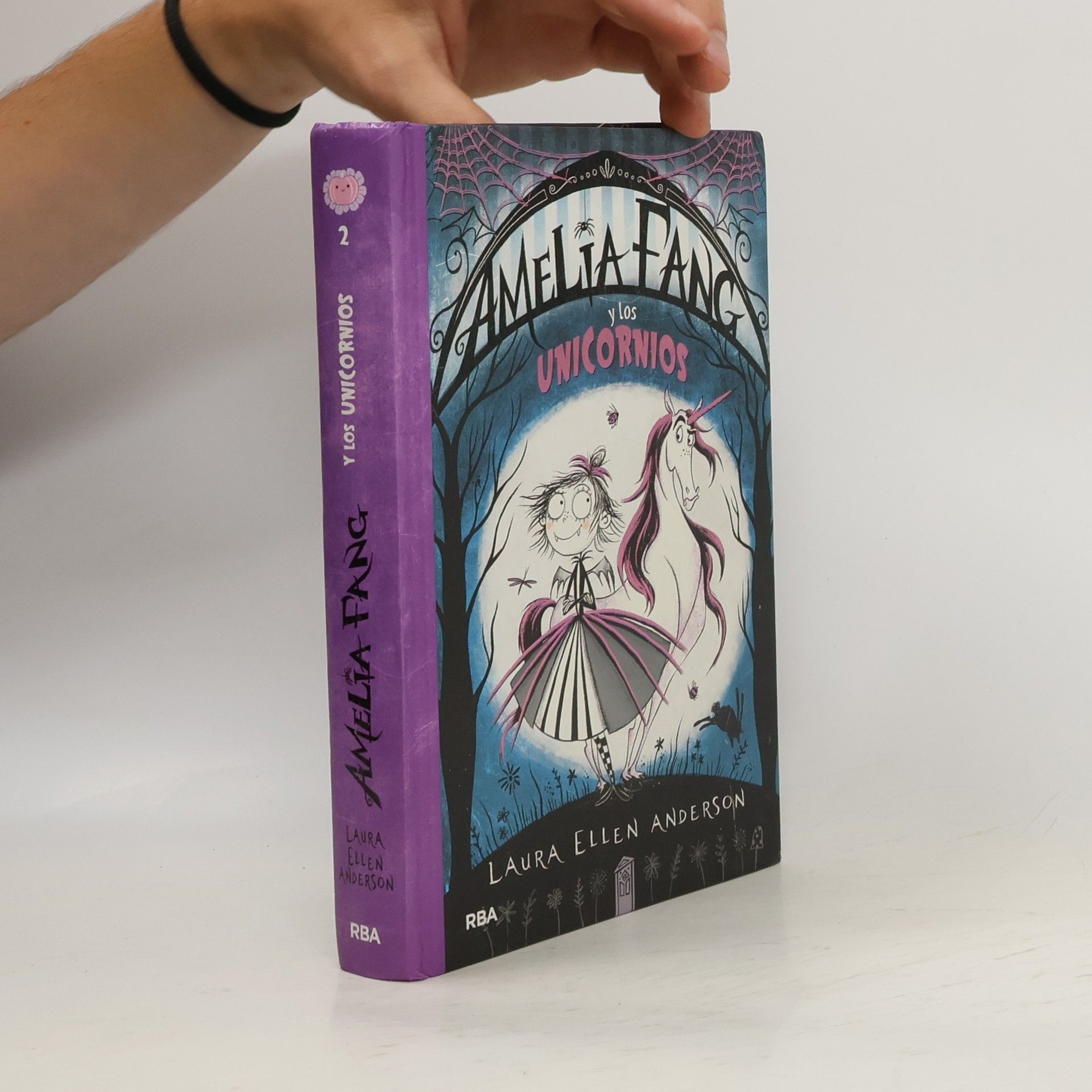 Laura Anderson Amelia Fang - 2: Amelia y los unicornios
